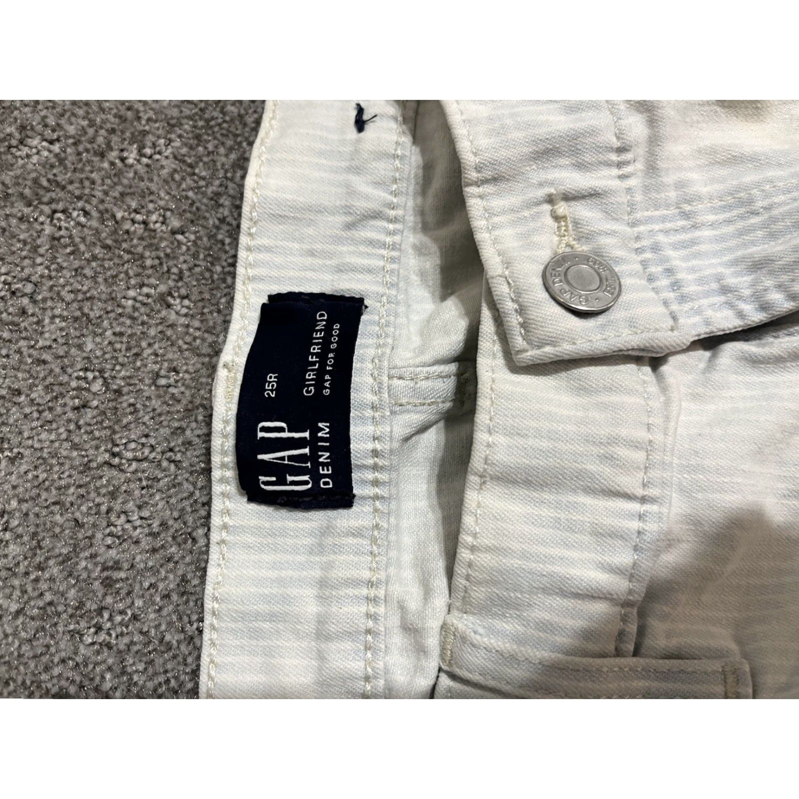 Gap VINTAGE Gap Jeans Women 25R Striped Denim Girlfriend Denim Shirt? Size 42" / US 20 - 5 Thumbnail