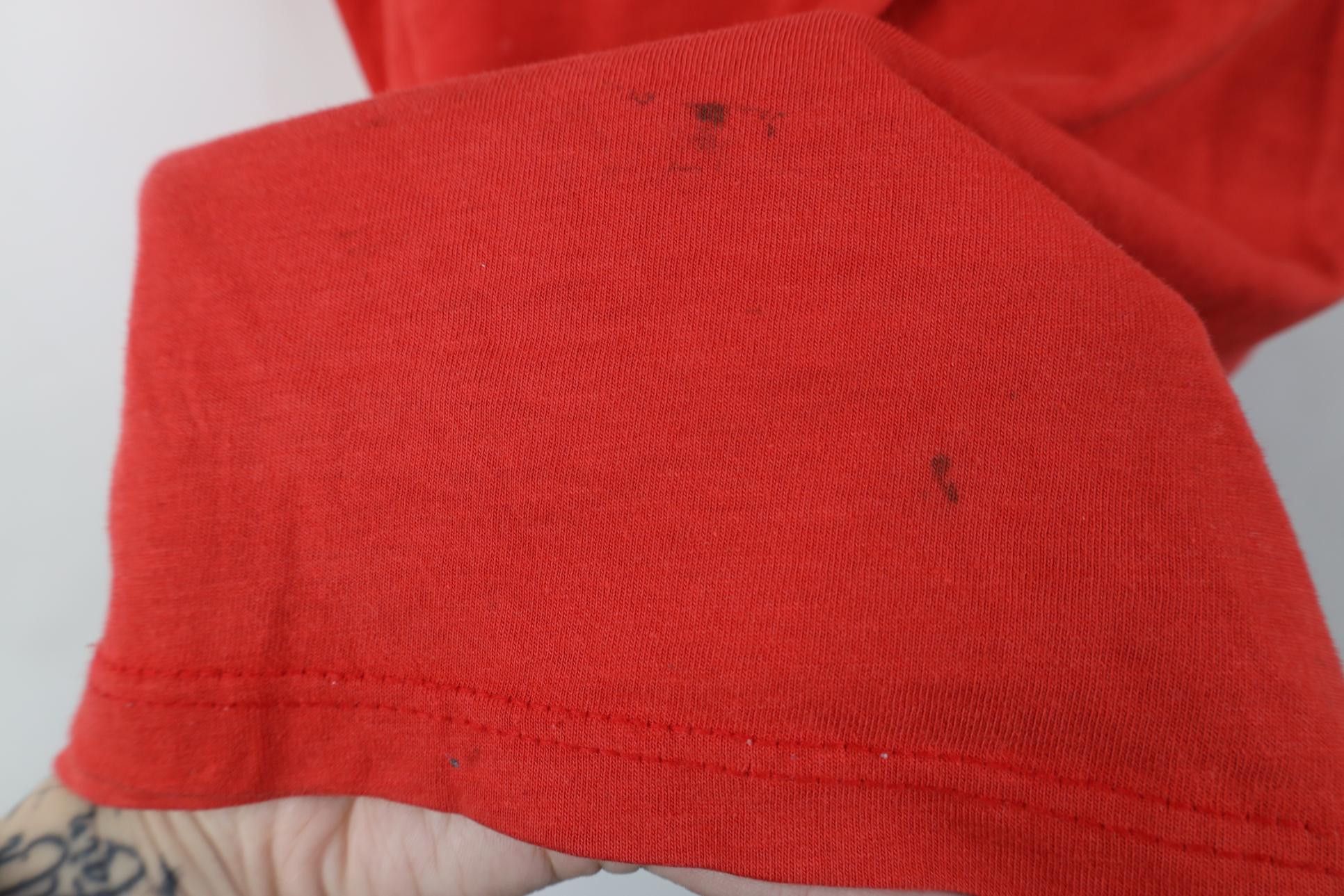 Nike Vintage 70s 80s Nike Thin Spell Out Swoosh T-Shirt Red USA Size US M / EU 48-50 / 2 - 8 Thumbnail
