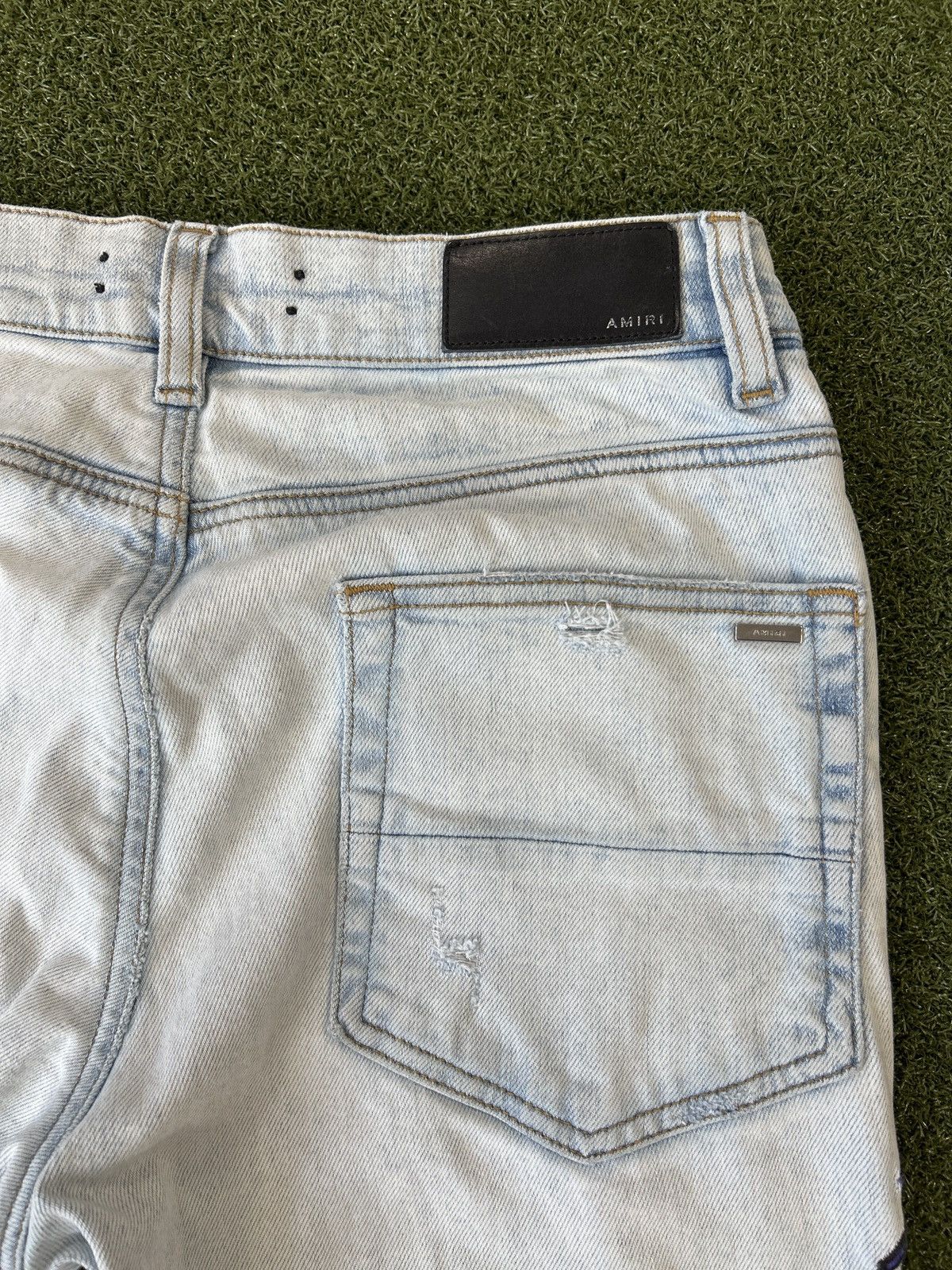 Amiri Amiri Grateful Dead embroidered jeans in vintage sky indigo Size US 29 - 5 Thumbnail