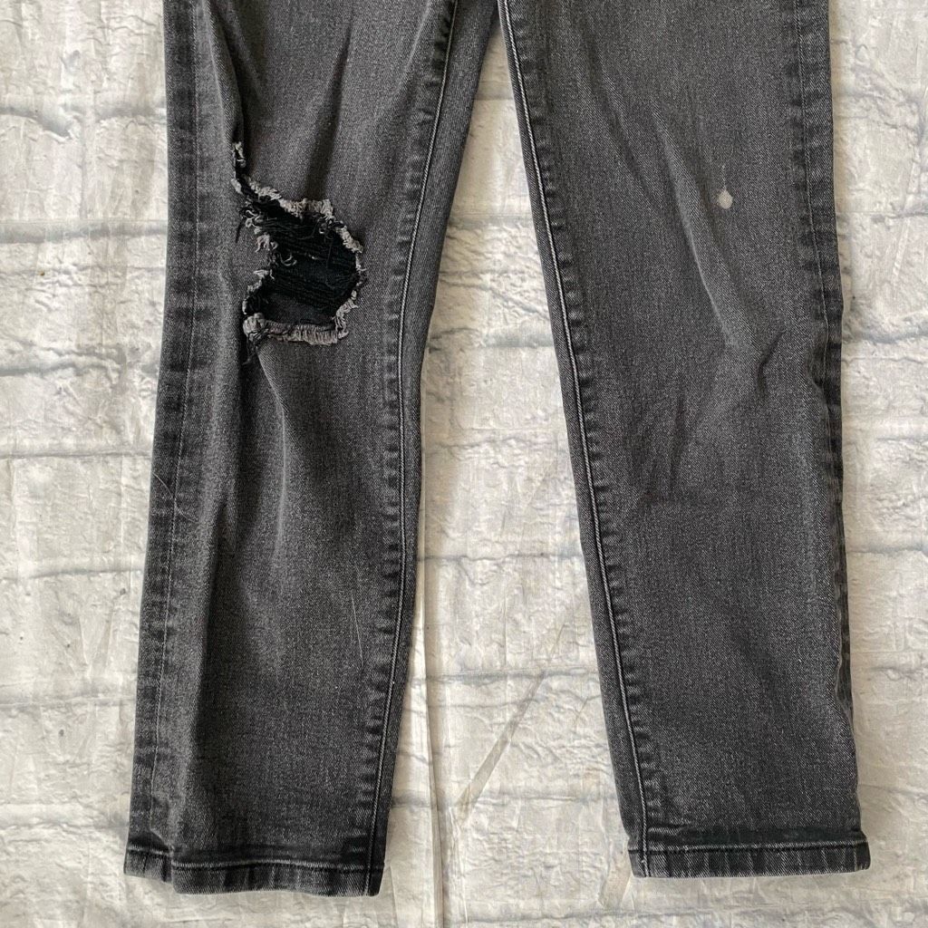 Express Express women 2R slim super high rise distressed ripped jean Size 26" / US 2 / IT 38 - 2 Thumbnail