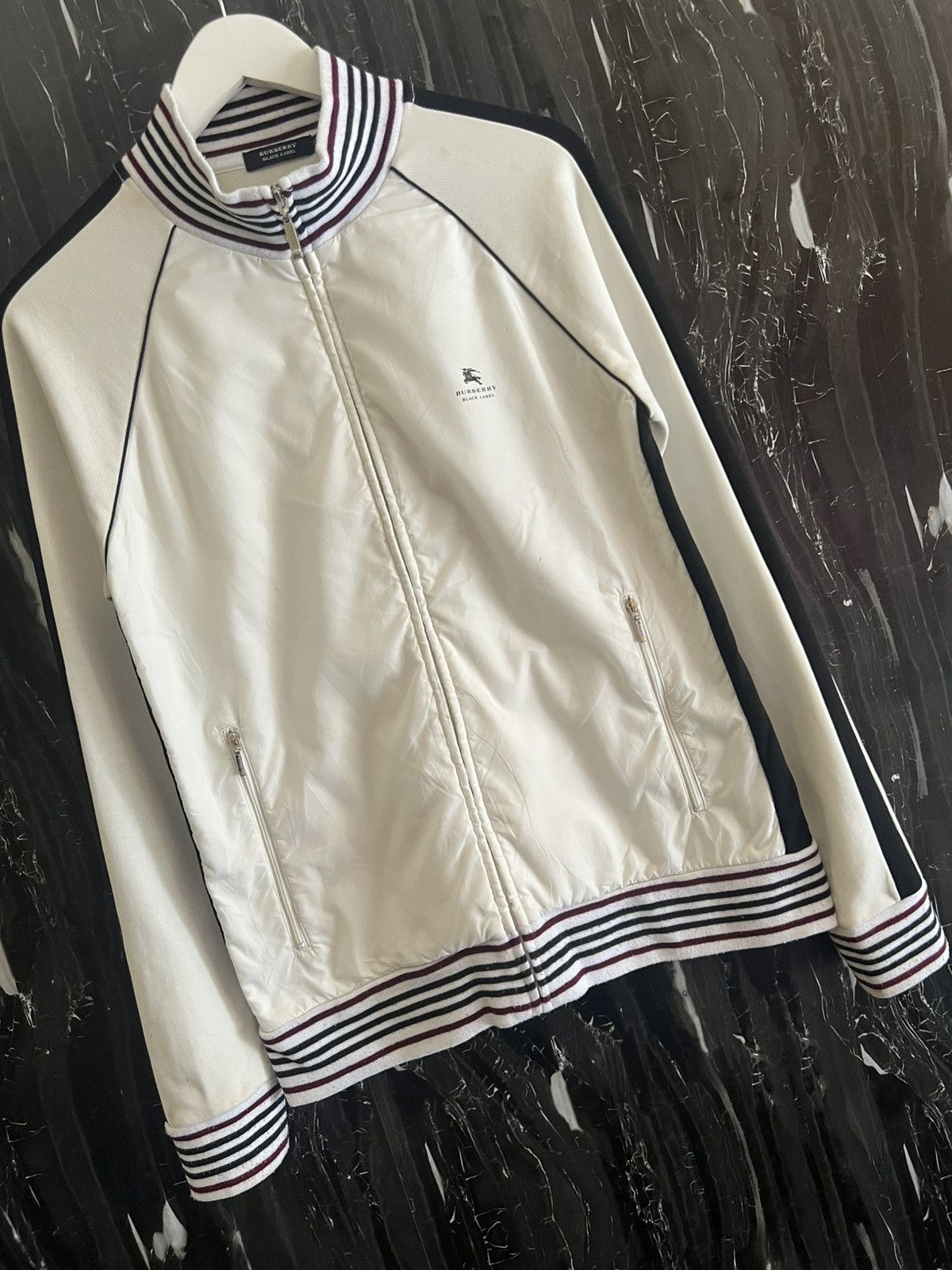 Burberry Burberry Small Logo Sweater – Luxury Minimal Streetwear Size US M / EU 48-50 / 2 - 4 Thumbnail