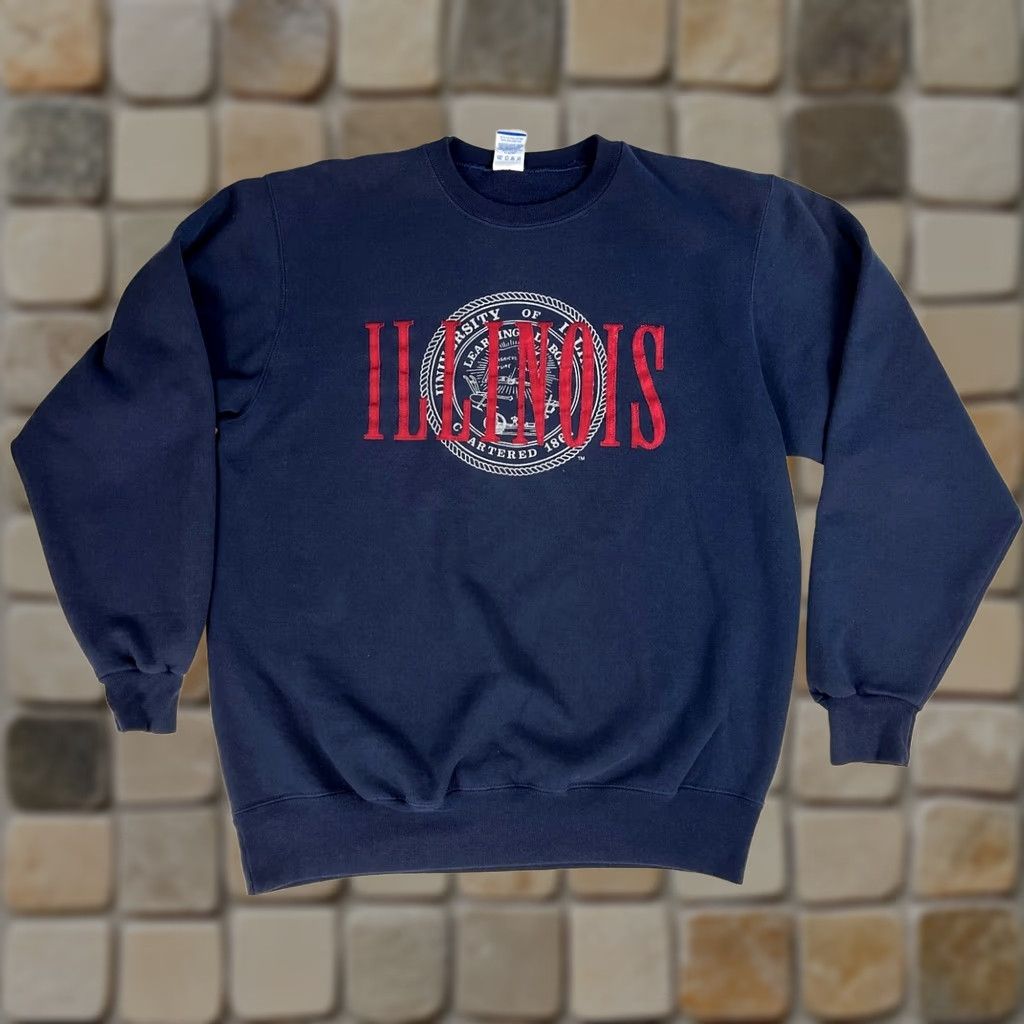 Champion VINTAGE Champion University of Illinois Sweatshirt XS XL Navy 90s College Crewneck Unisex Adults Sweatshirt Pullover Size US XL / EU 56 / 4 - 1 Thumbnail