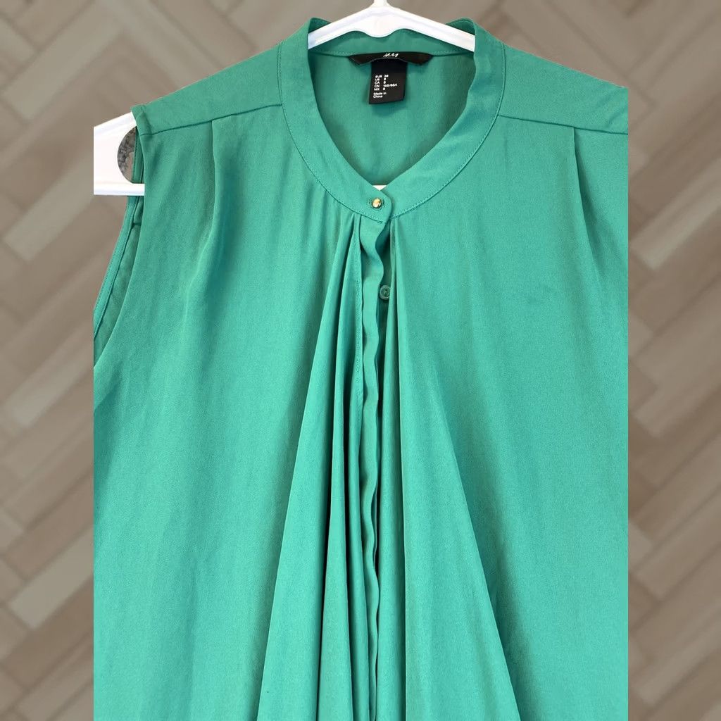 H&M H&M Women's Blouse Shirt Green Sleeveless Tank Knit Round Neck Casual Loose Regular Size 8 Everyday Top Boys Girls Mens Womens Size M / US 6-8 / IT 42-44 - 1 Thumbnail