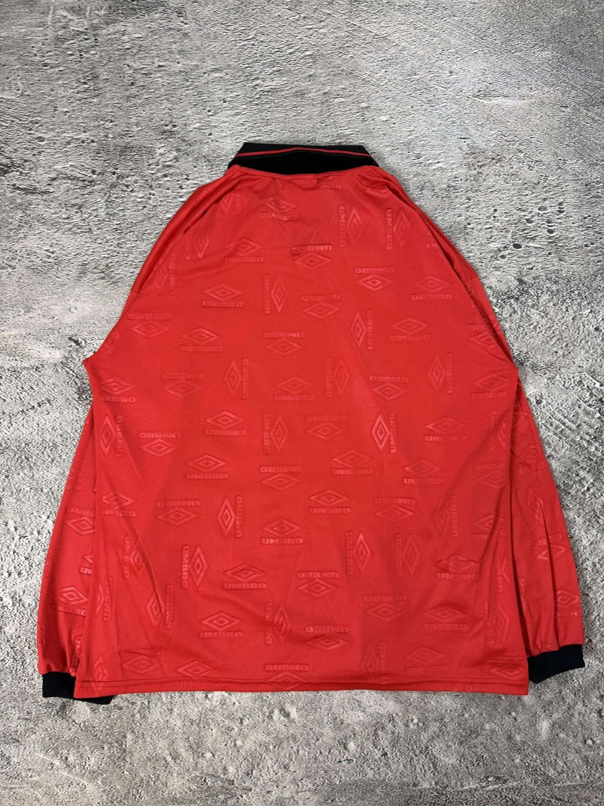 Umbro Umbro long sleeve jersey red full print 2000s Size US XL / EU 56 / 4 - 6 Thumbnail