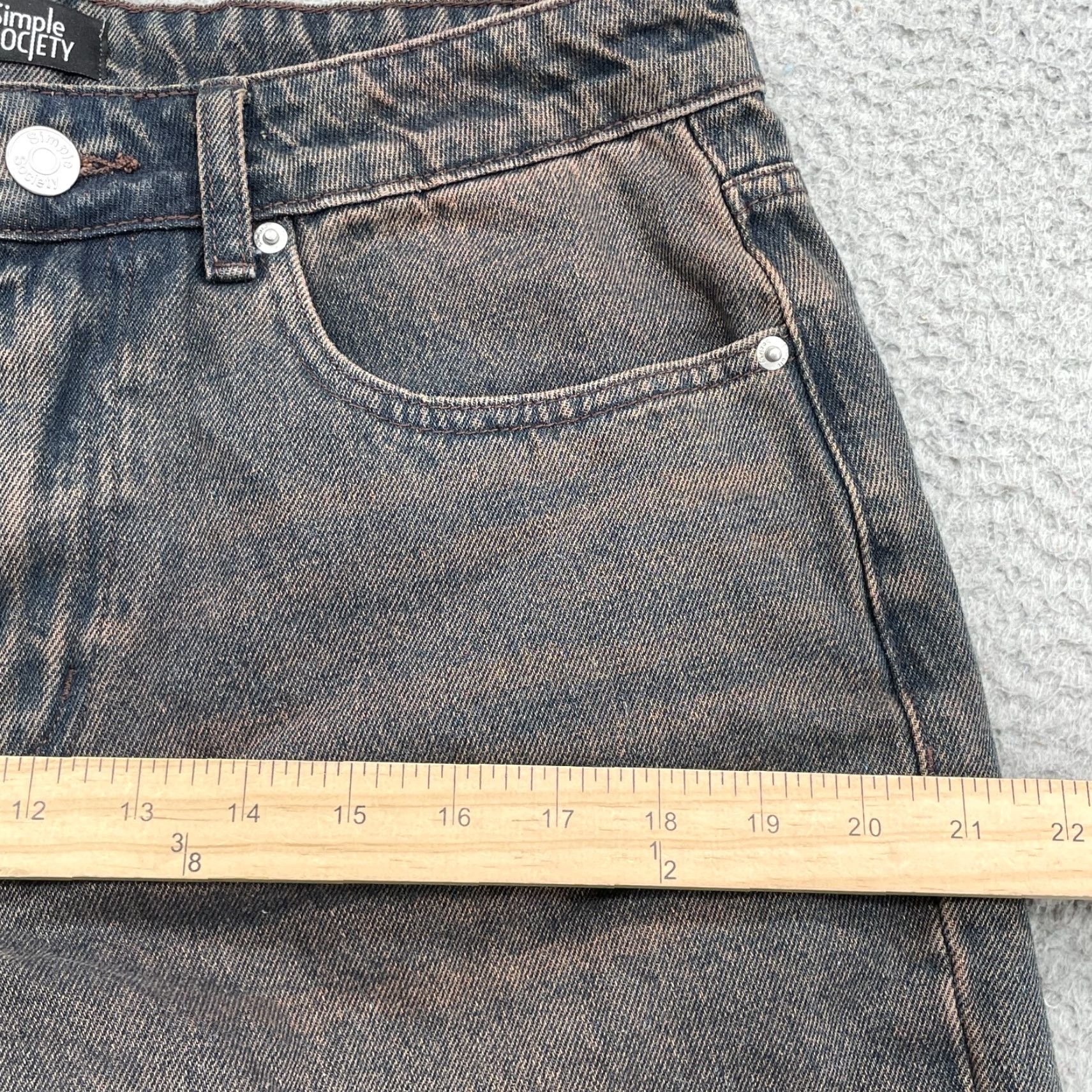 Vintage VINTAGE Simple Society Baggy Bermuda Jorts 9 Dirty Wash Skater Y2k Grunge Streetwear 90s Shirt Womens 32 Blue Denim 90s Y2K Tr Size ONE SIZE - 6 Thumbnail