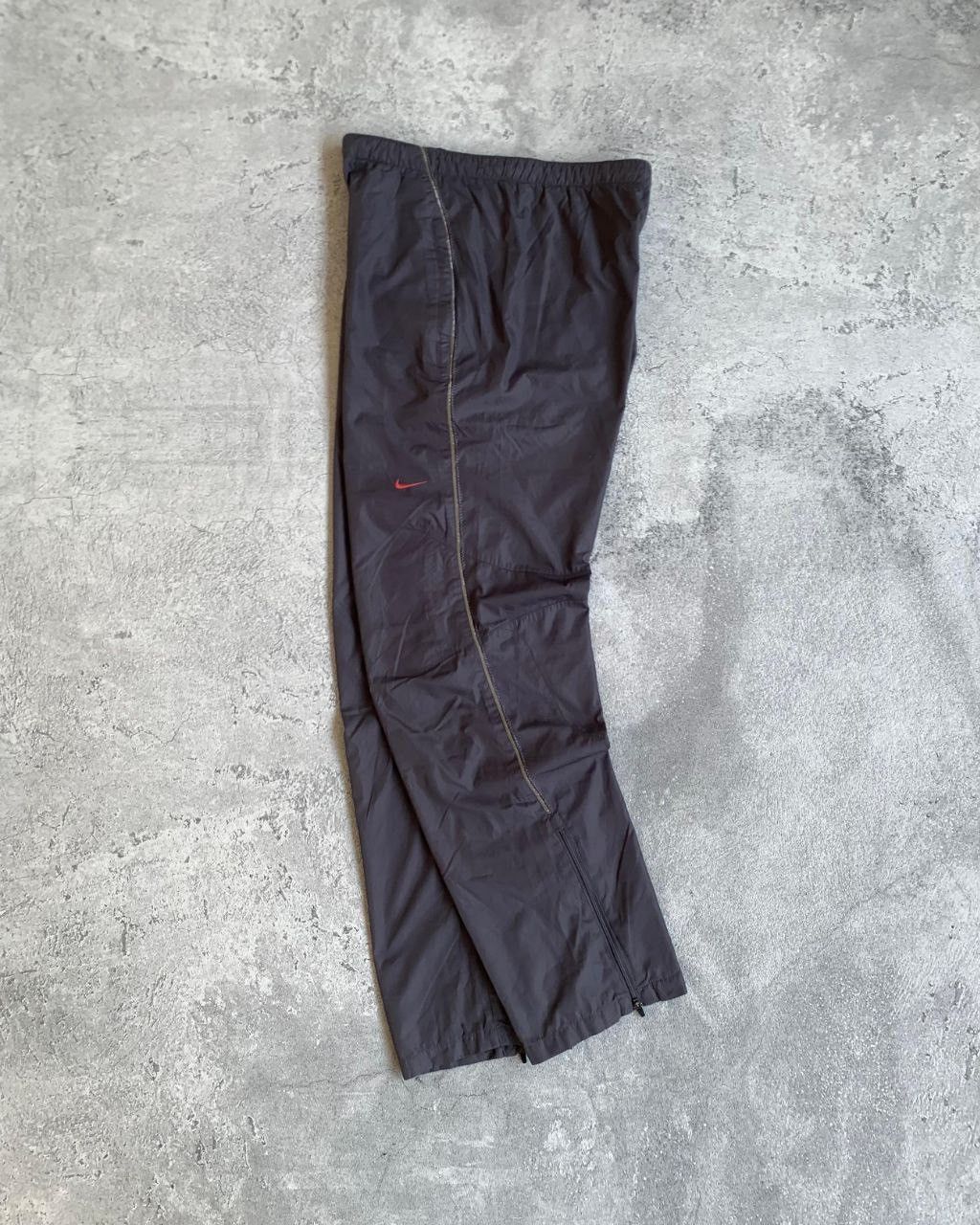 Nike Nike trackpants small logo stripe Size US 30 / EU 46 - 5 Thumbnail