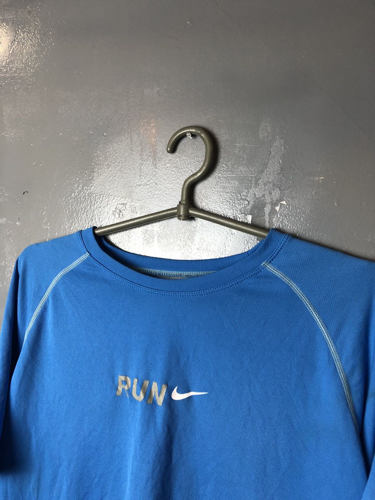 Vintage Men’s t-shirt Nike Run size L Size US L / EU 52-54 / 3 - 4 Thumbnail