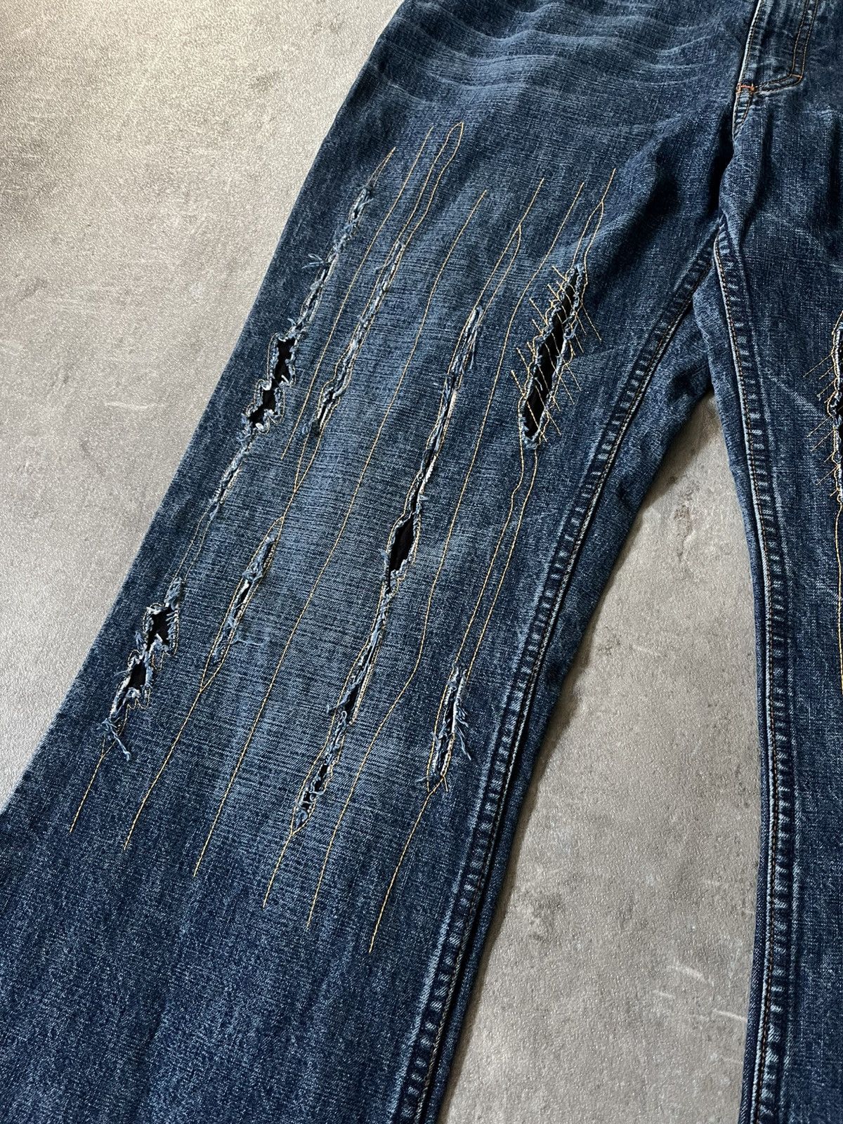 Walter Van Beirendonck Vintage Walter Van Beirendonck scratch flared navy jeans Size US 33 - 2 Thumbnail