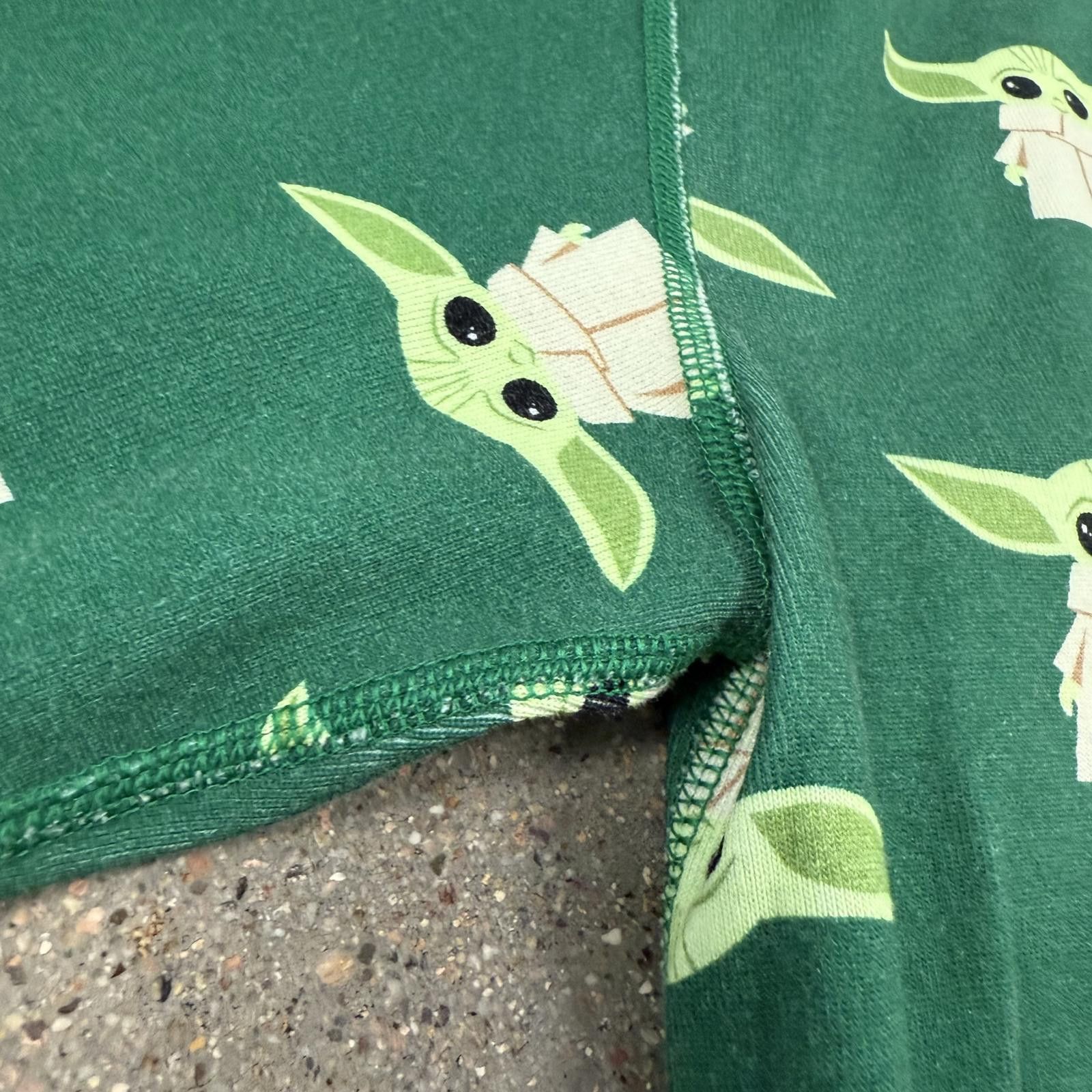 Designer Organic Star Wars Baby Yoda Grogu Pajama Sweatshirt - L Size ONE SIZE - 3 Thumbnail