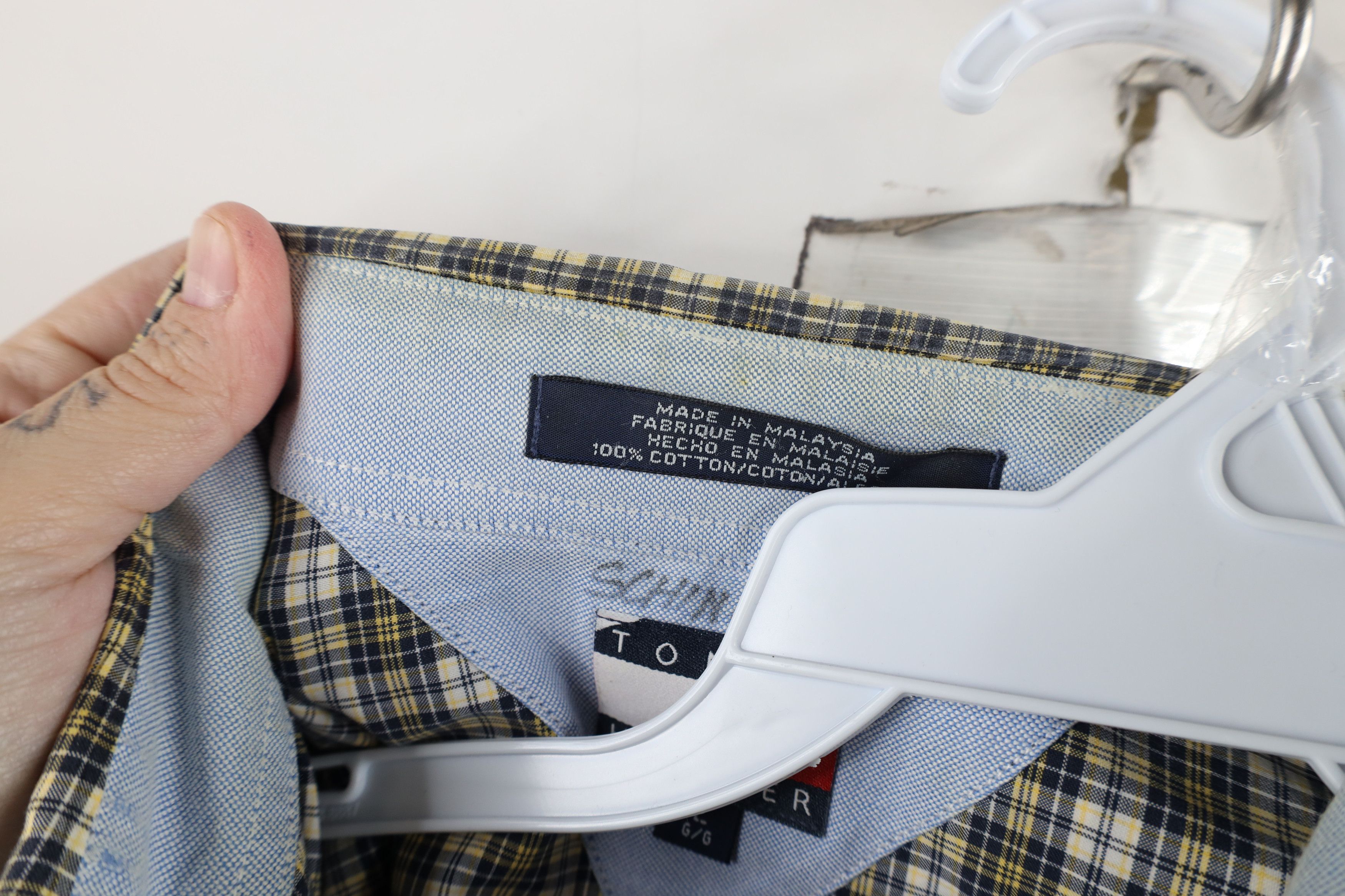 Tommy Hilfiger × Vintage Vintage 90s Tommy Hilfiger Short Sleeve Button Shirt Size US L / EU 52-54 / 3 - 7 Thumbnail