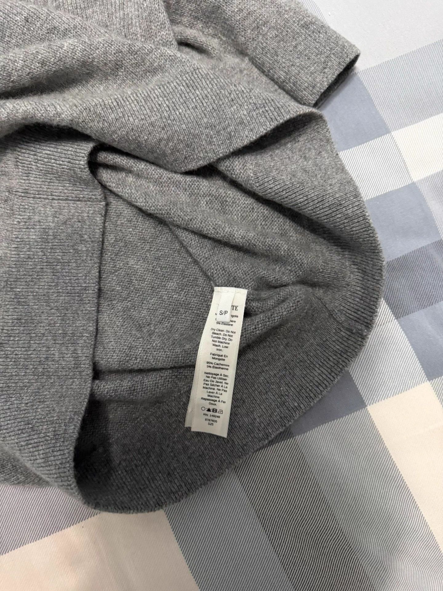KHAITE Khaite cashmere short-sleeve casual worn twice 9/10 Size S / US 4 / IT 40 - 4 Thumbnail