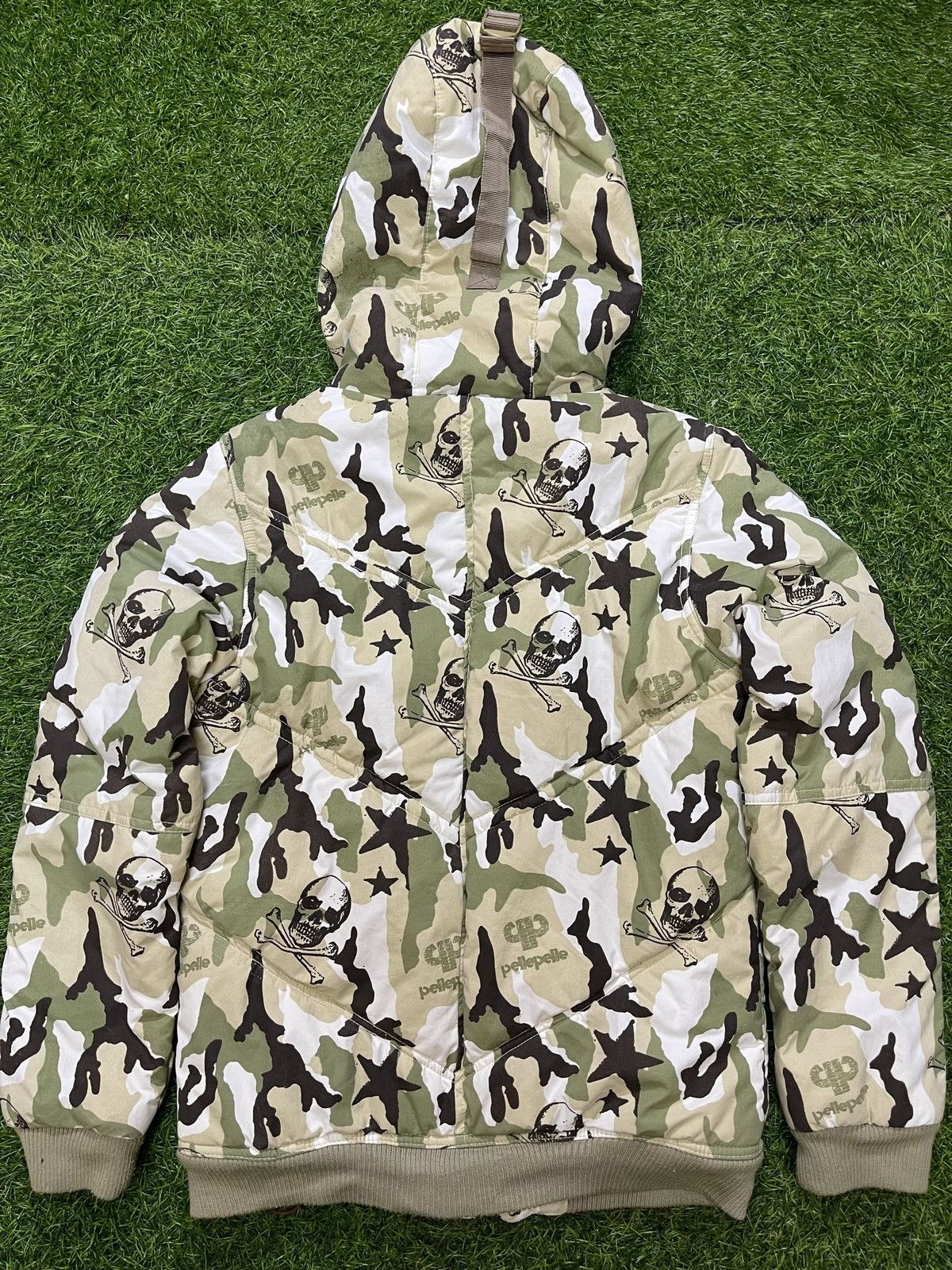 Japanese Brand × Pelle Pelle PELLE PELLE LIMITED EDITION CAMOUFLAGE PUFFER JACKET Size US L / EU 52-54 / 3 - 2 Thumbnail