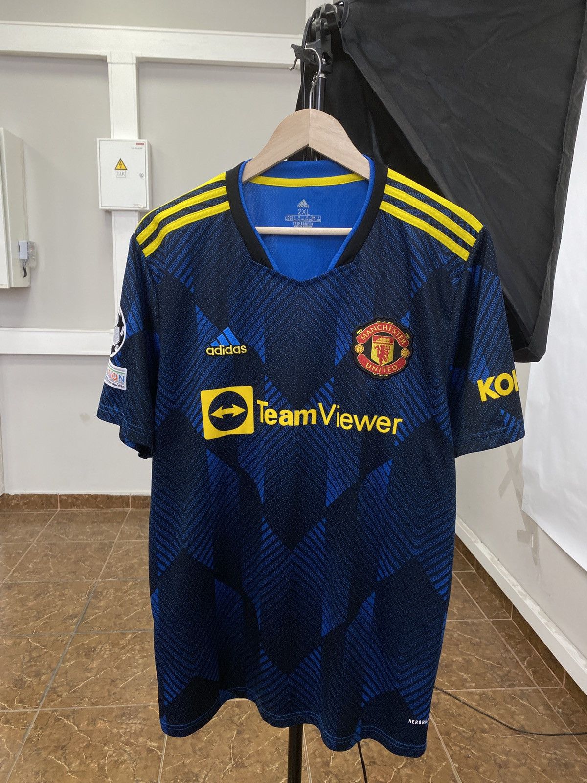 Adidas Y2K Adidas Bruno Fernandes Manchester United Soccer Jersey Size US XXL / EU 58 / 5 - 2 Thumbnail