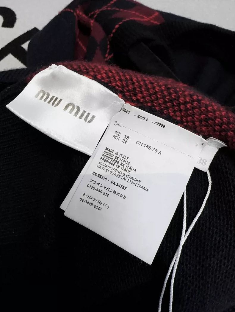 Prada Miu Miu Blue Red Argyle Knit Cardigan-2506 Size M / US 6-8 / IT 42-44 - 6 Thumbnail