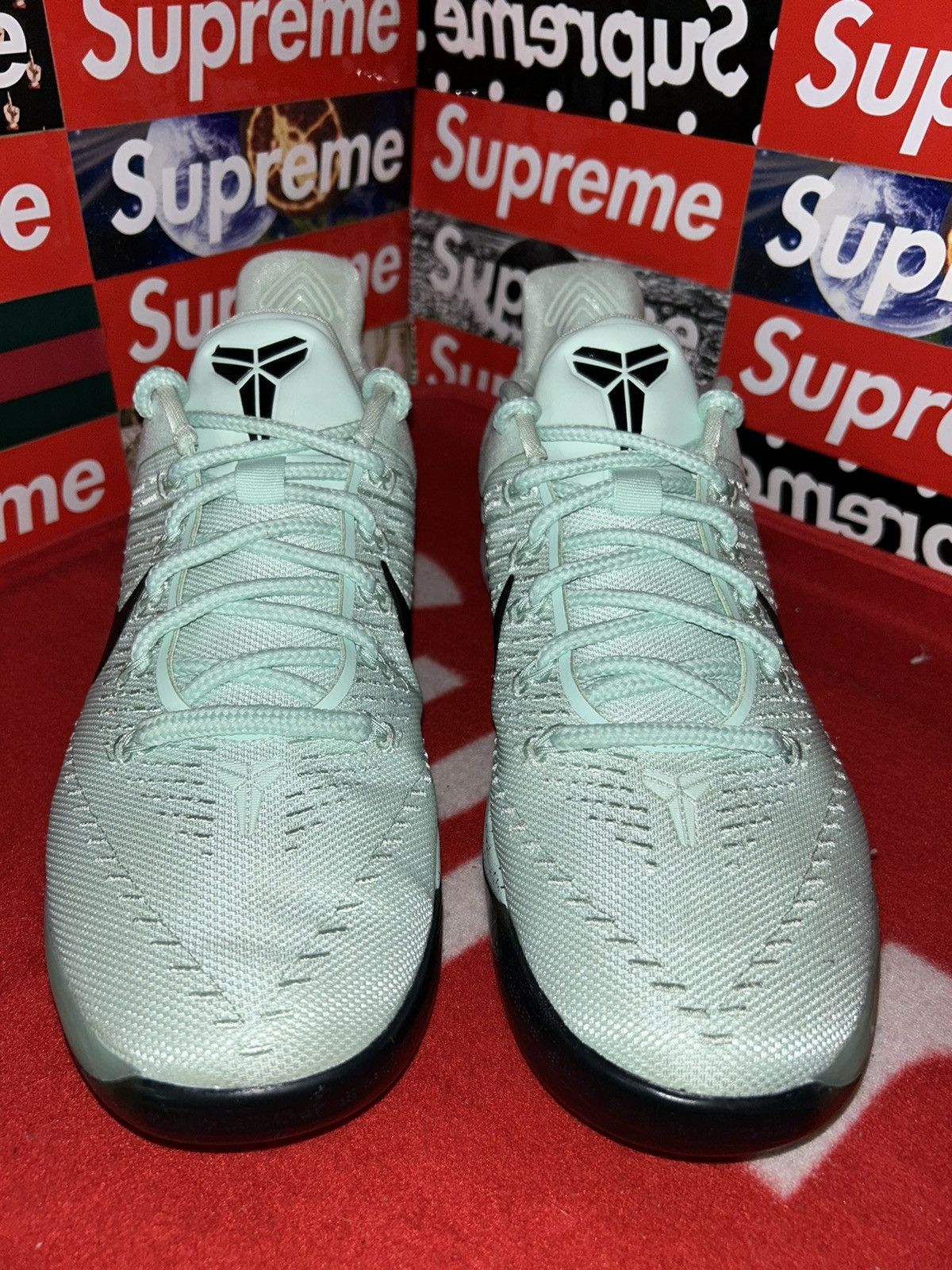 Nike Nike Kobe AD Igloo 2017 Mint Green 852425-300 size 13.5 VNDS Size US 13 / EU 46 - 2 Thumbnail