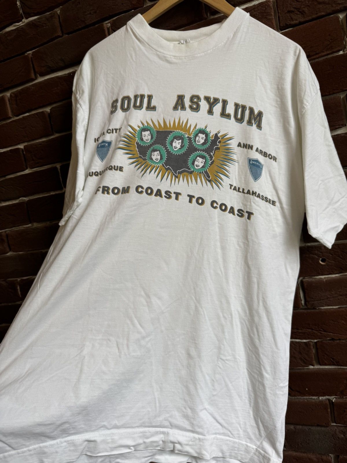 Band Tees Rare 90s vintage Soul Asylum From Coast Rock Band Tour Tee Size US XL / EU 56 / 4 - 5 Thumbnail