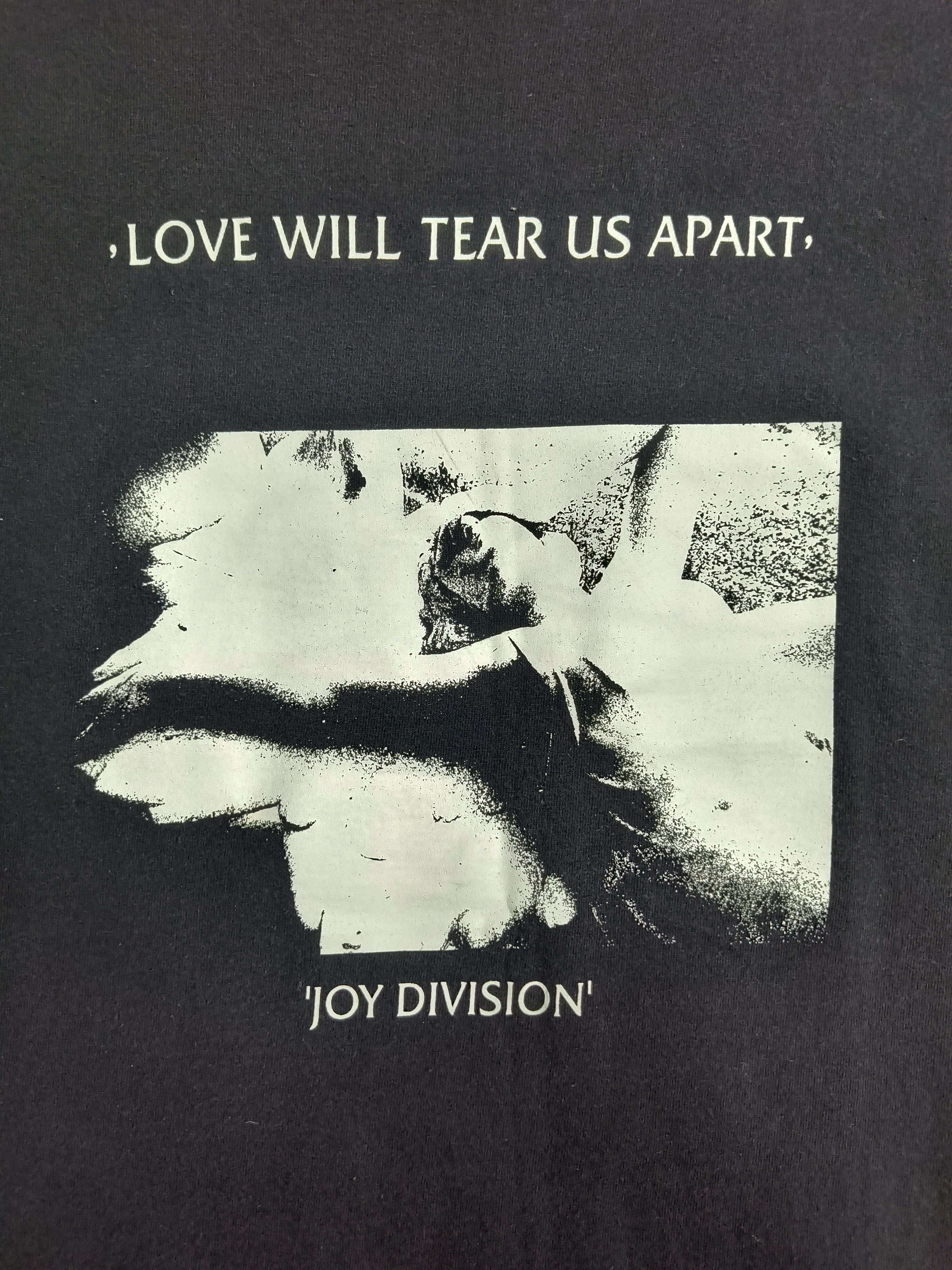 Band Tees Vintage Joy Division "love will tear us apart" tee Size US L / EU 52-54 / 3 - 1 Thumbnail