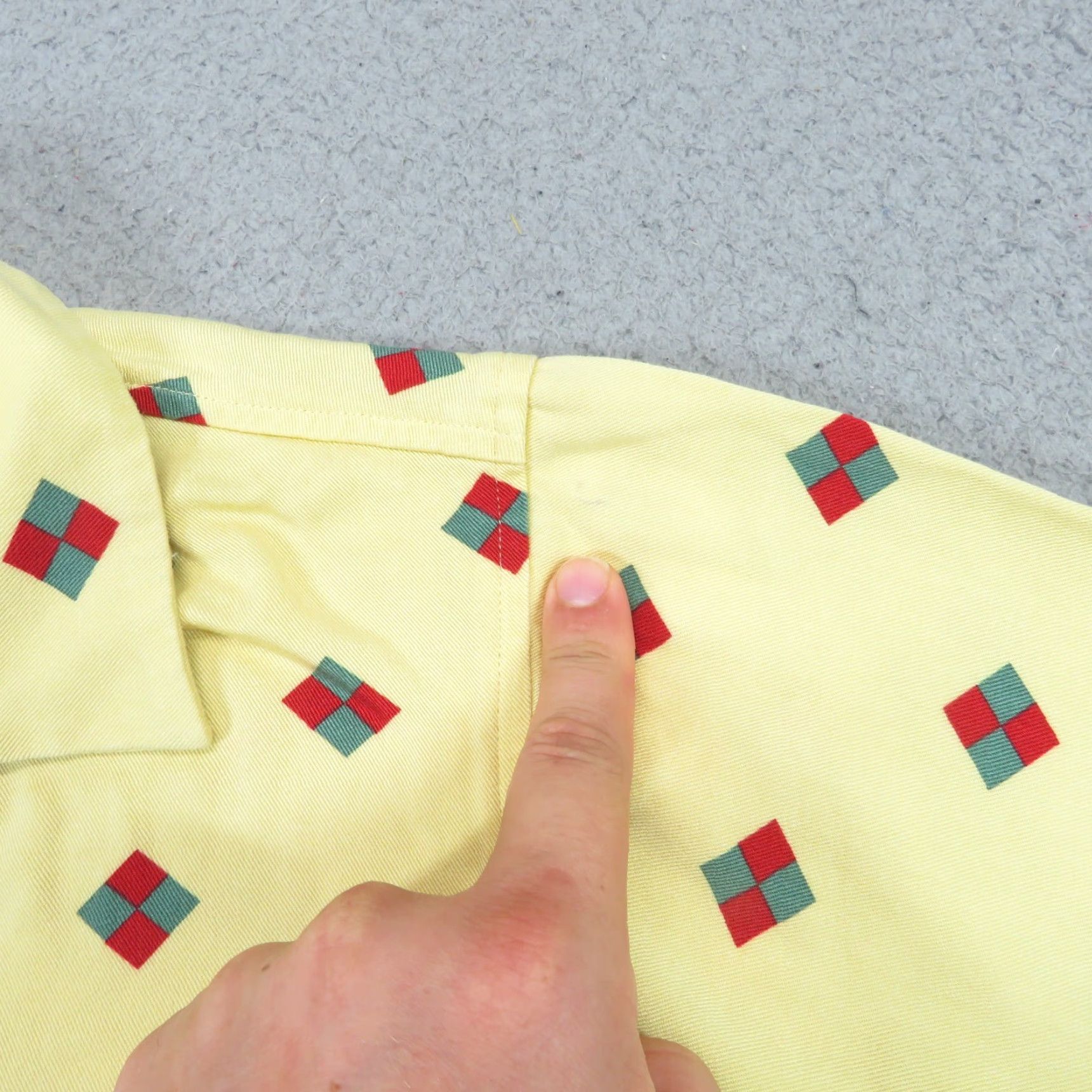 Etro Bogey Boys Shirt Men Small Yellow Geometric Retro Bowling Rockabilly Golf Button Up - 70s 80s Classic Colorful Hawaiian Size US S / EU 44-46 / 1 - 4 Thumbnail