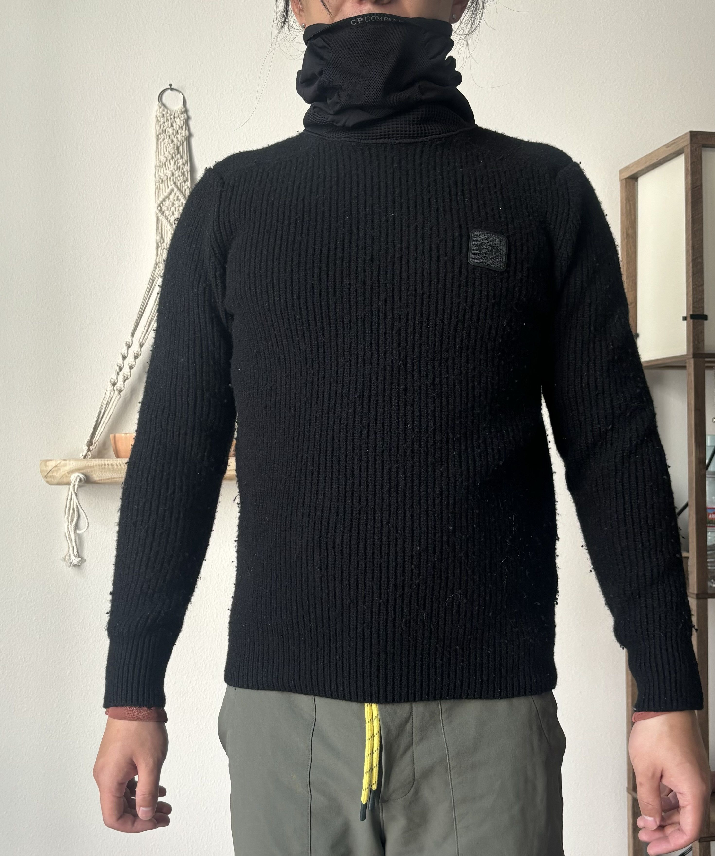 C.P. Company C.P. Company Black Sweater Attachable Logo Size US S / EU 44-46 / 1 - 3 Thumbnail