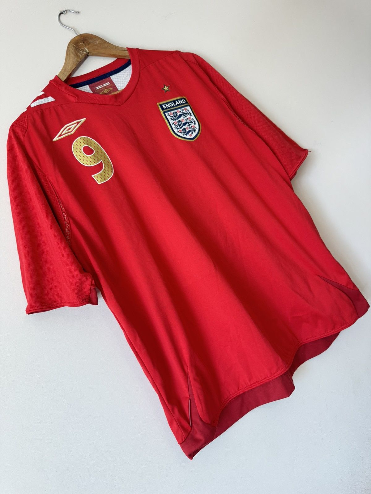 Umbro Rooney #9 England 2006-2007 Vintage Soccer Jersey Football Size US XL / EU 56 / 4 - 7 Thumbnail