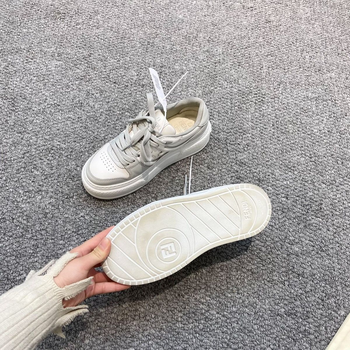 Fendi Fendi Match sneakers in white and gray calf leather Size US 7 / IT 37 - 3 Thumbnail