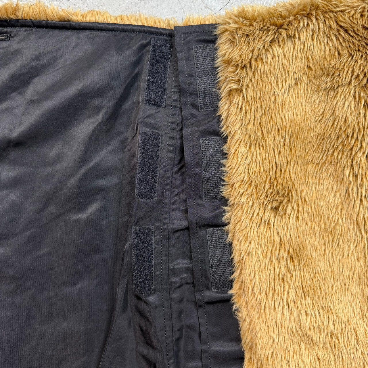 Hysteric Glamour Vintage HYSTERIC GLAMOUR Faux Fur Mini Skirt Size 31" - 8 Thumbnail