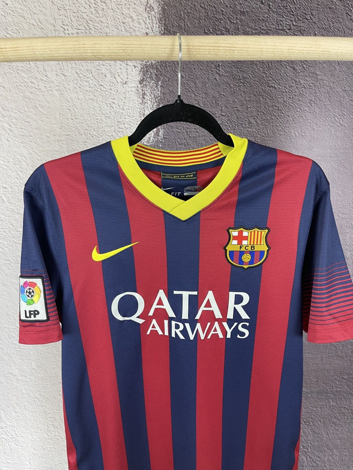 Nike Nike BARCELONA 2013 2014 Home Football Shirt Soccer Jersey Size US S / EU 44-46 / 1 - 3 Thumbnail