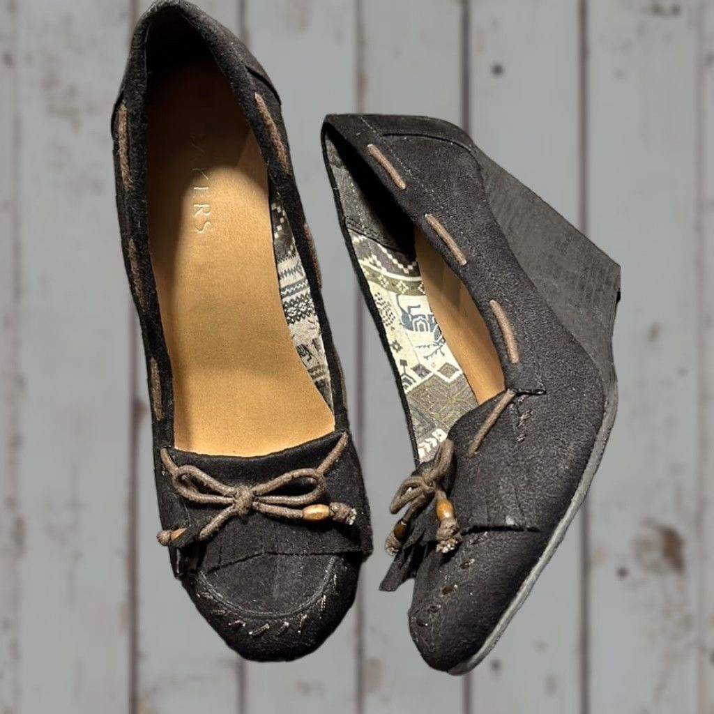 Vintage Bakers Brown Suede Wedges 4” Heel Slip On Bow Fringe Kilties Leather Upper Womens 7.5 EU 7.5 US 7.5 AU High Heel Casual Size US 8 / IT 38 - 1 Thumbnail