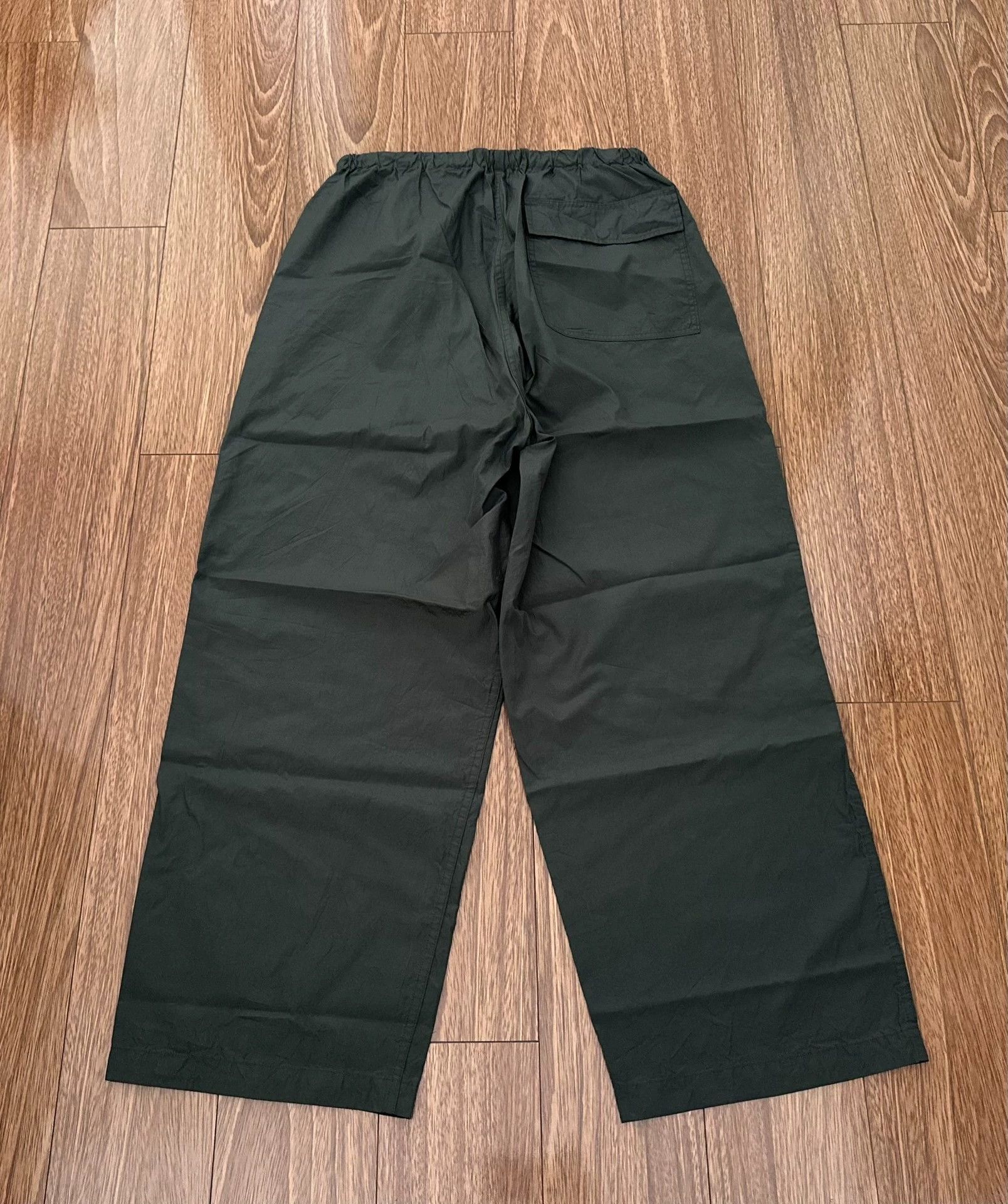A.PRESSE A.PRESSE Silk Taffeta M51 25SS 99 New D.Green 1 (Fits L) Size US 32 / EU 48 - 2 Thumbnail