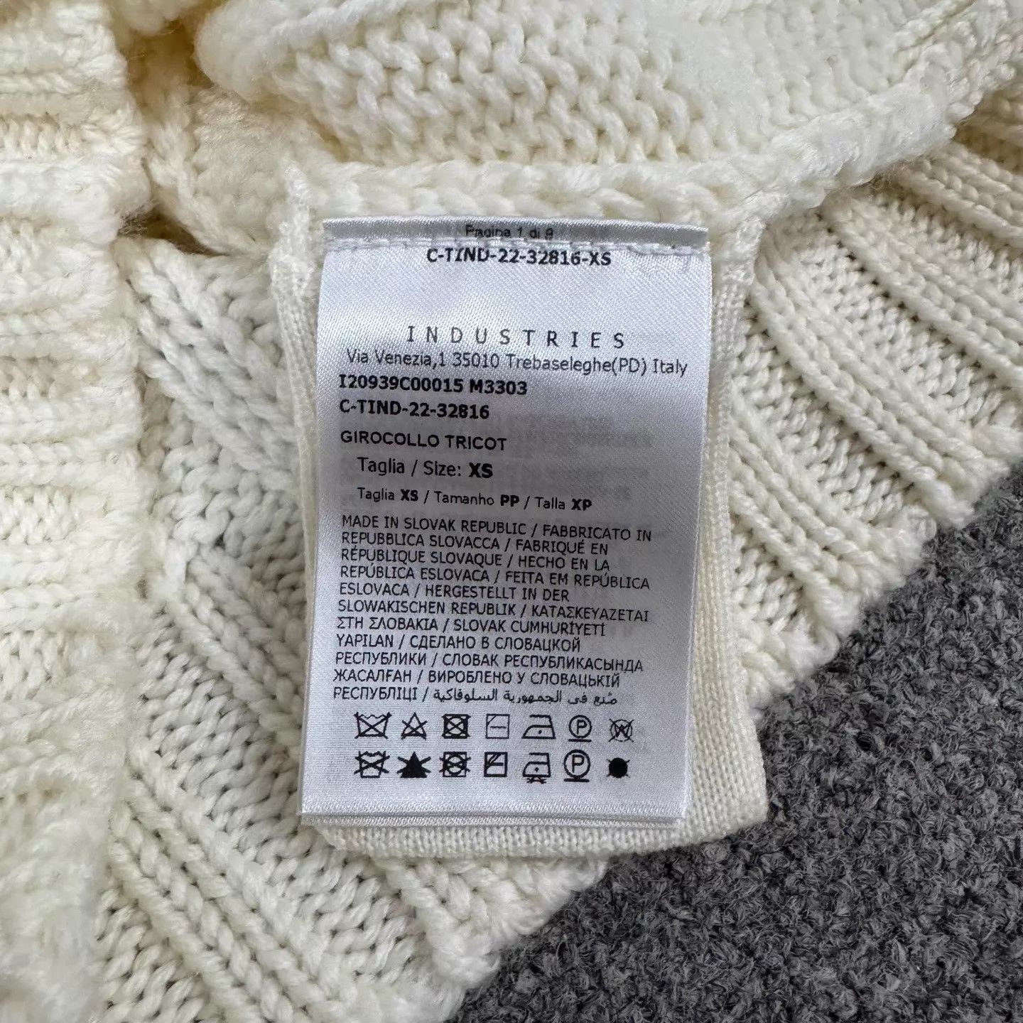 Moncler Moncler Cirocollo Logo Badge Intarsia Knit Top XS Size US XS / EU 42 / 0 - 7 Thumbnail