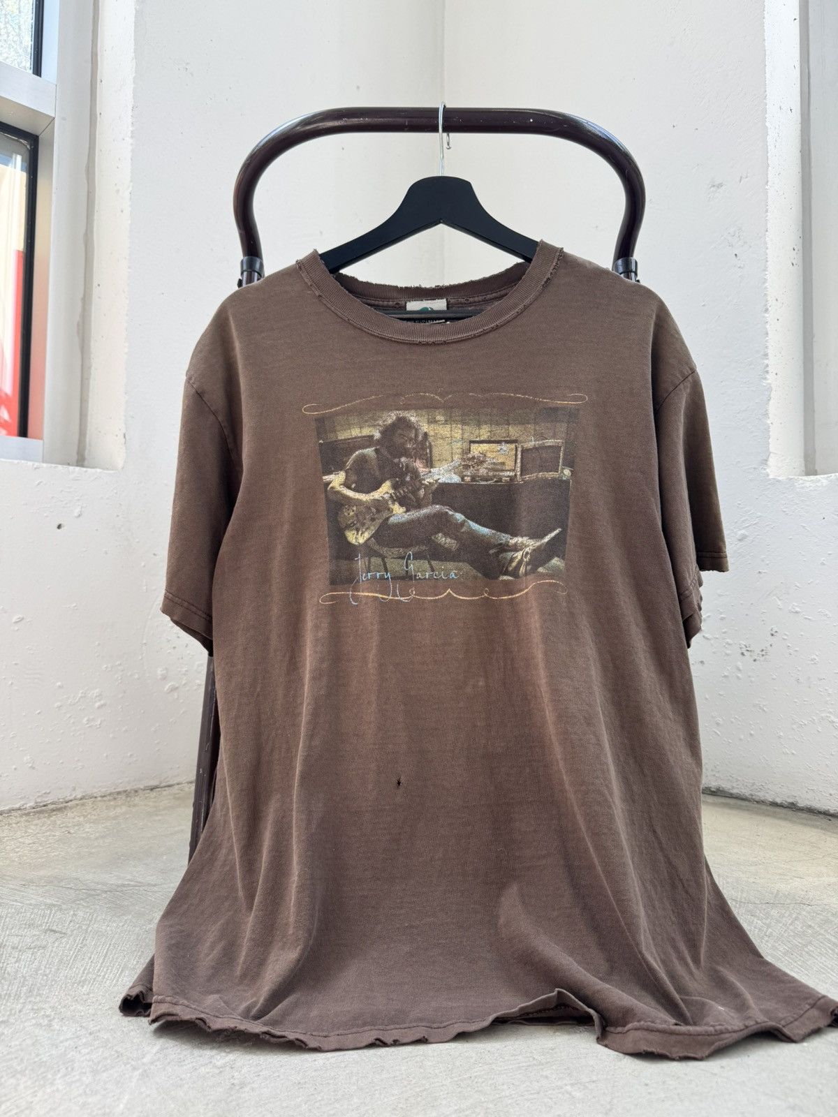 Band Tees Vintage Faded And Distressed ERD Style Jerry Garcia Tee Size US L / EU 52-54 / 3 - 1 Thumbnail