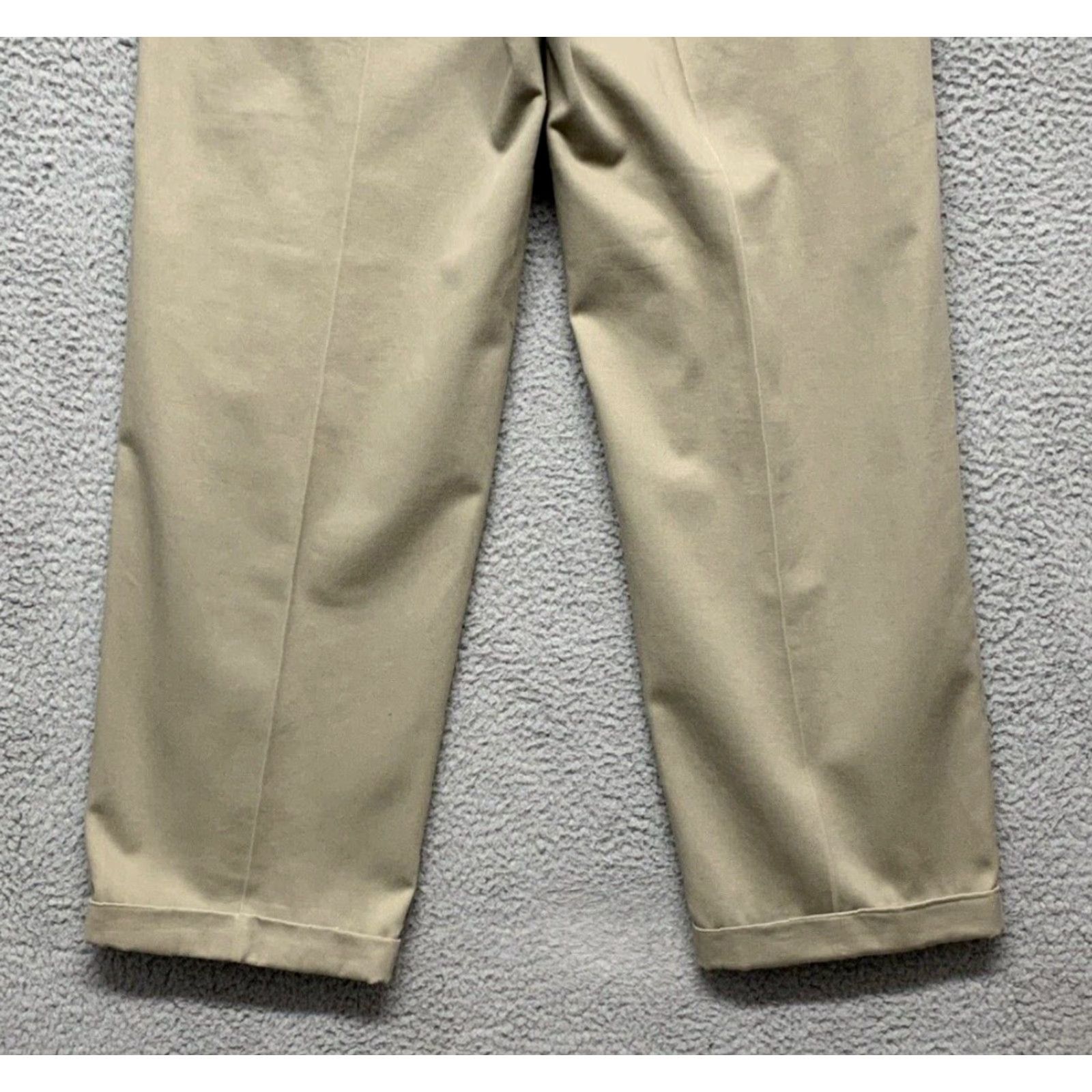 Logo 7 Dress Pants Men's 34W x 30L Tan Pleated Front Cuffed Hem Button Pockets LOGO Dress Pants Mens 34W 30L Tan Pleated Front Cuffed Hem Button Pockets Size US 34 / EU 50 - 6 Thumbnail
