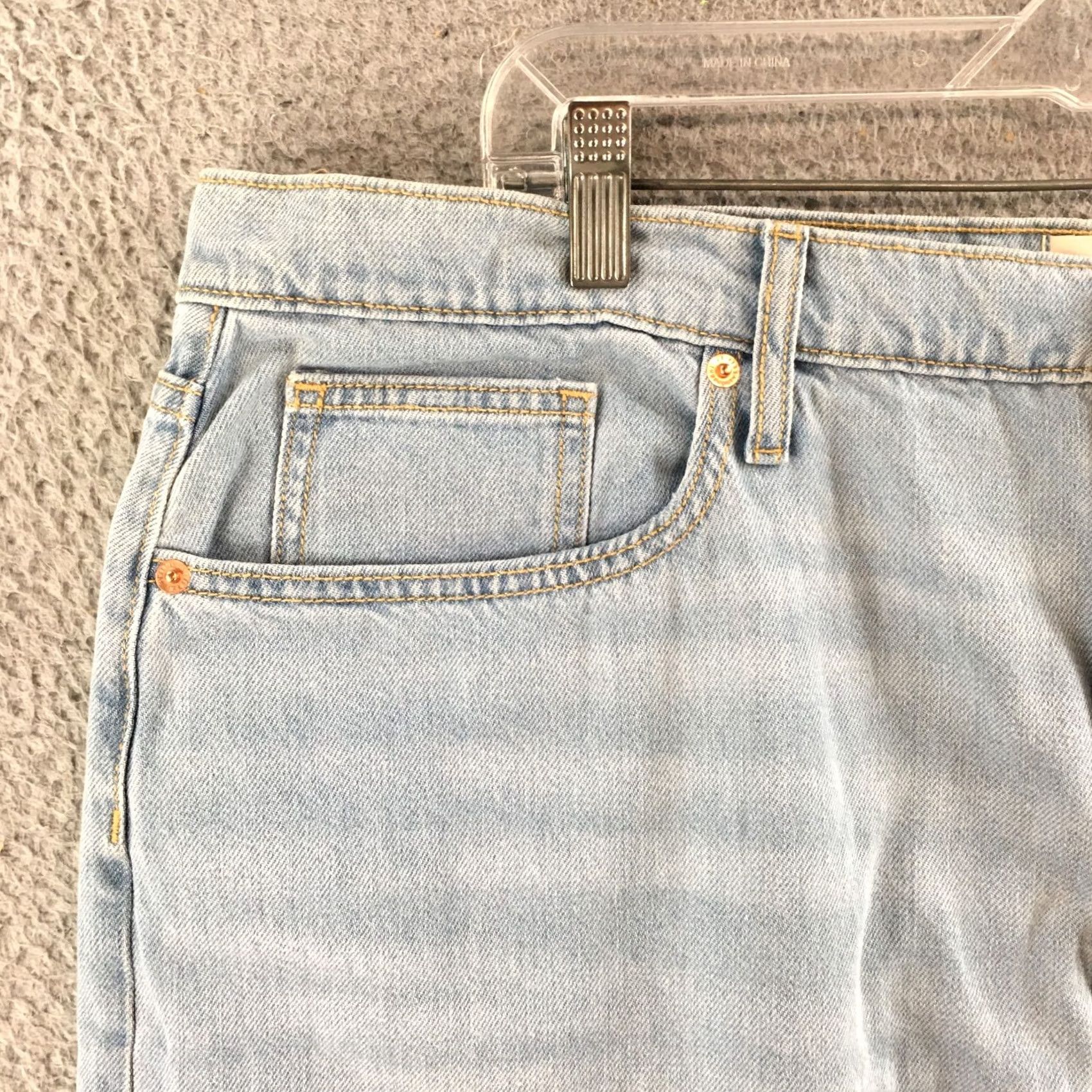 Vintage Universal Thread Jeans Womens 18/34R Boyfriend High Rise Zip Fly Distressed Blue Jeans Womens Regular Medium Blue 5-Pocket Classic Modern Mens Womens Size 40" / US 18 - 3 Thumbnail