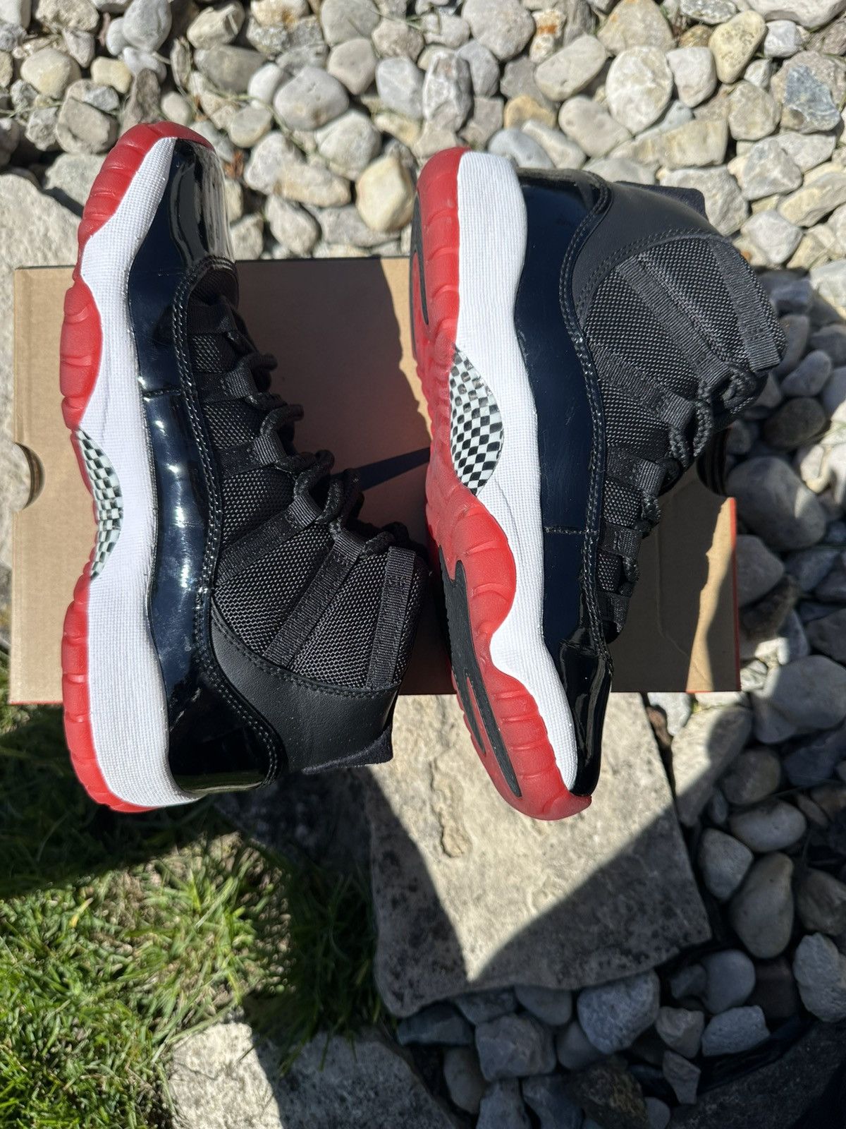 Jordan Brand Air Jordan 11 Retro (GS) Size US 6.5 / EU 39-40 - 2 Thumbnail