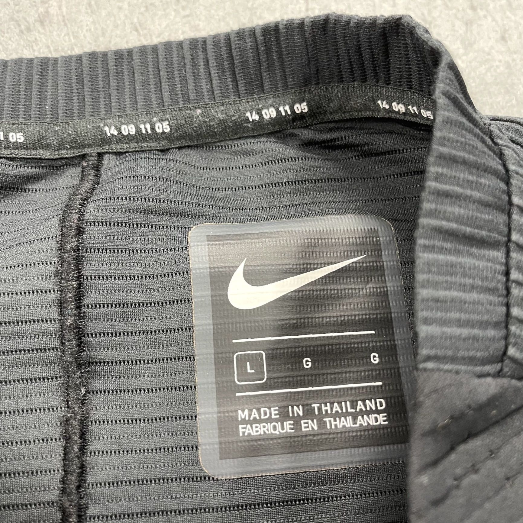Nike Nike Tech Packet Jacket Mens Large Black Gray 1/4 Zip Reflective Running NSW Size US L / EU 52-54 / 3 - 4 Thumbnail