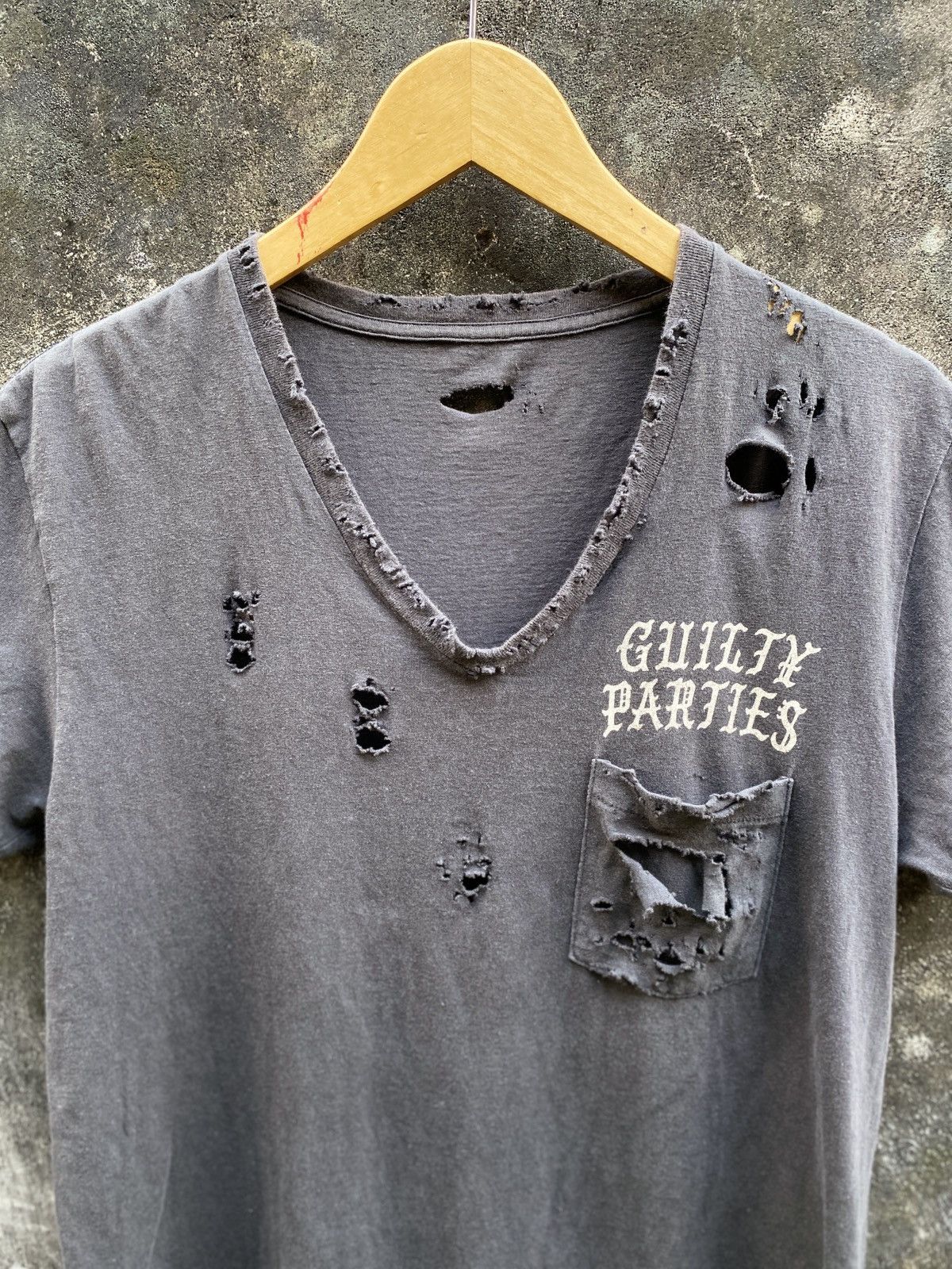 4GSELLER Vintage Guilty Parties Thrashed Faded Single Stitch Tee Size US M / EU 48-50 / 2 - 4 Thumbnail