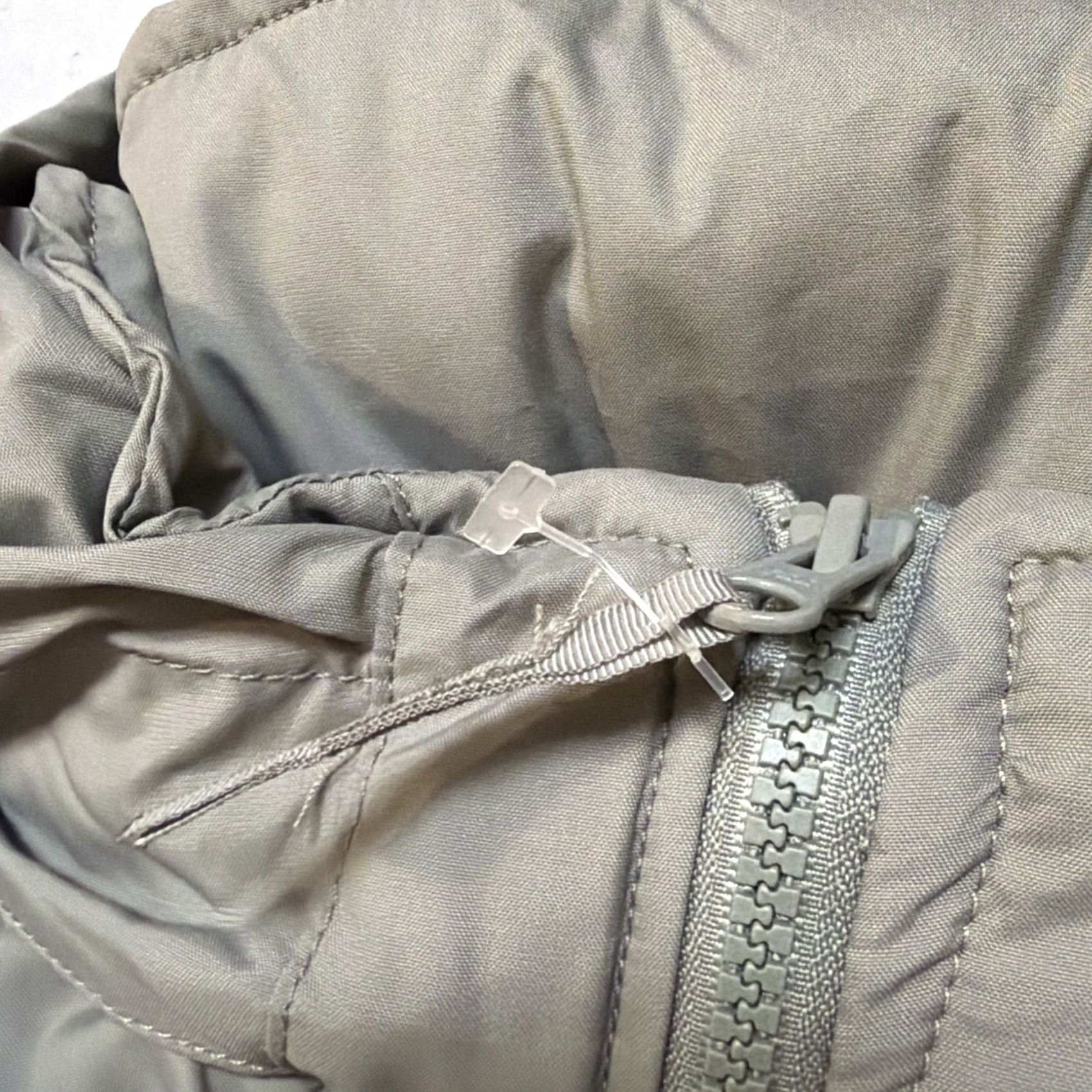 Vintage Tennier Navy Gray Military Extreme Cold Weather Parka Jacket ECWCS Level 7 Gen III M REG USA Unisex Adults M Parka Insulated Jacket Size US M / EU 48-50 / 2 - 2 Thumbnail