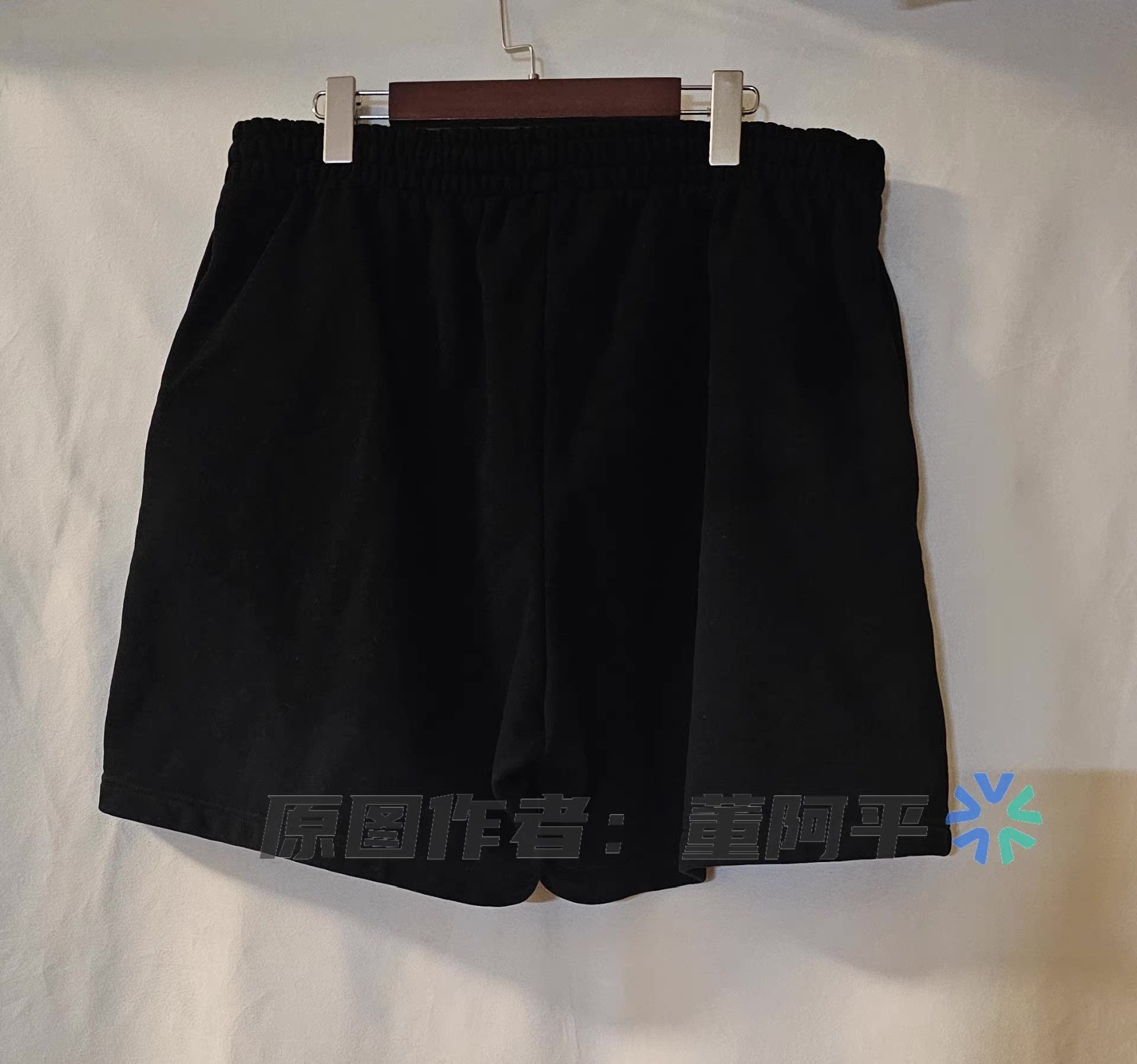 Balenciaga Balenciaga black cola wave shorts Q4 Size XL / US 12-14 / IT 48-50 - 2 Thumbnail