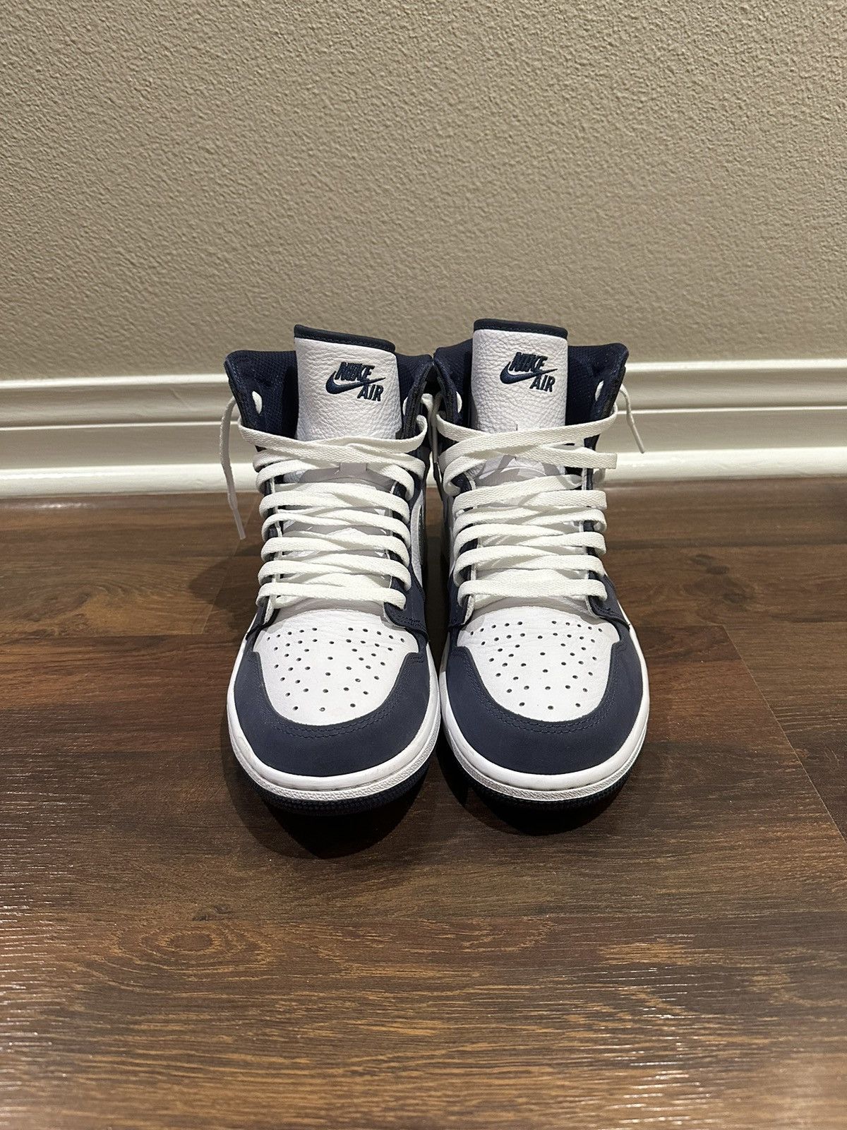 image of Jordan Nike Jordan 1 Midnight Navy 2020 Shoes in Blue, Men's (Size 10)