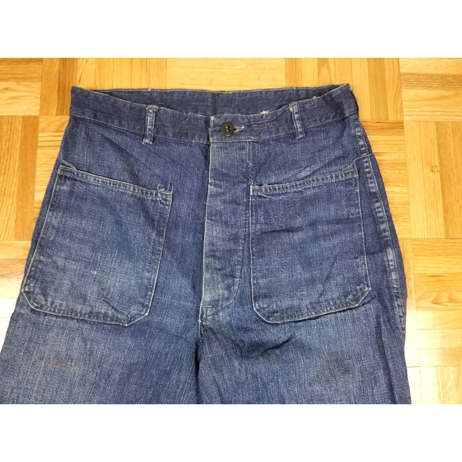 Denime VINTAGE US NAVY DUNGAREE DENIM WORK JEANS PANTS WWII 40s 50s KOREAN WAR SZ 28 BLUE Mens Jeans Size US 28 / EU 44 - 2 Thumbnail