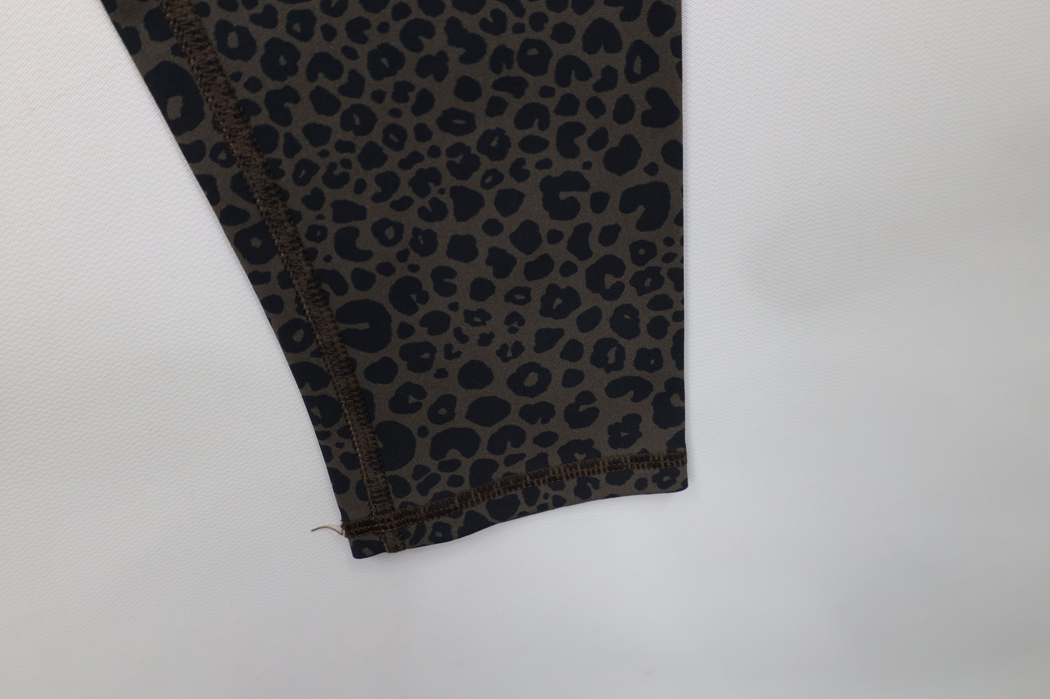 Vintage ALO High Waist Leopard Print Leggings Pants Yoga Running Size 25" / US 0 / IT 36 - 5 Thumbnail