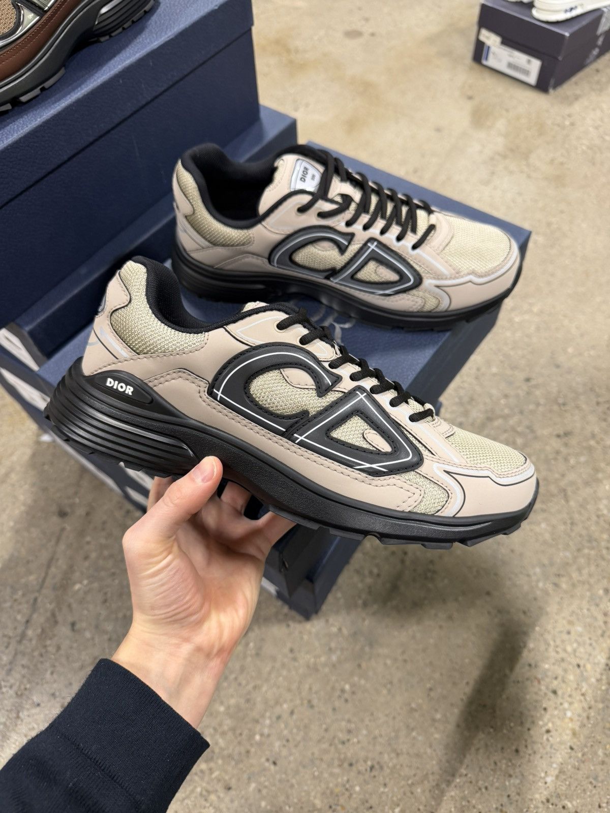 Dior Dior B30 Low Top Sneaker NEW 1300$ Size US 7 / EU 40 - 2 Thumbnail