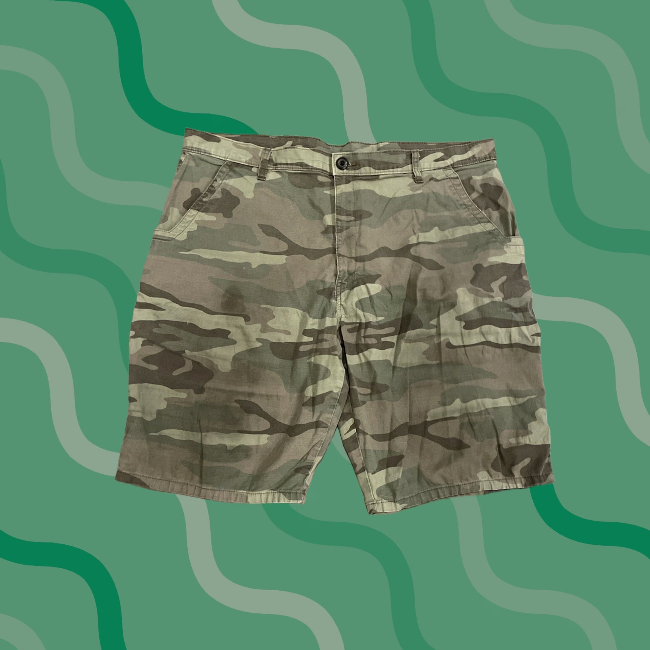Dickies VINTAGE Dickies Cargo Shorts Size 40 Men Khaki Green 10” Short Retro Belt Loops Beige Green Size US 40 / EU 56 - 1 Thumbnail