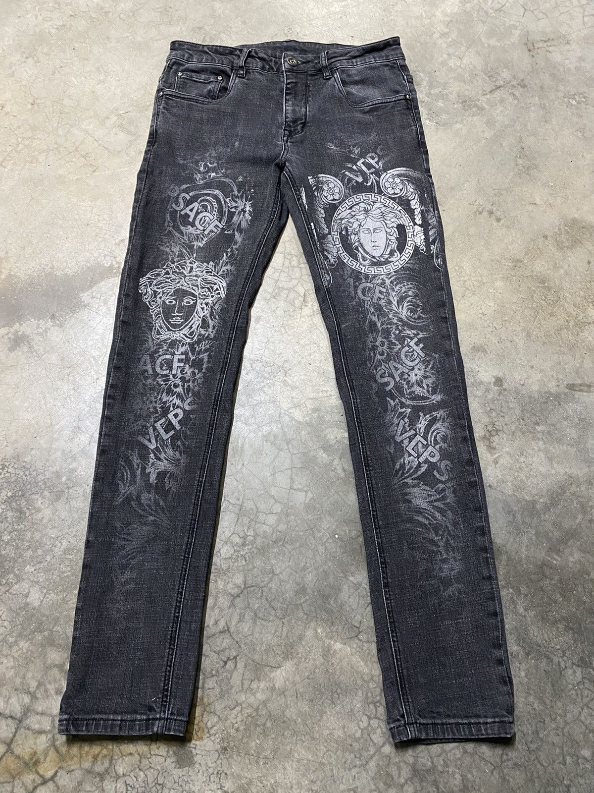 Japanese Brand × Vintage 💥last call💥Japanese Denim Versace Painted Slim Stretch p96 Size US 32 / EU 48 - 1 Thumbnail