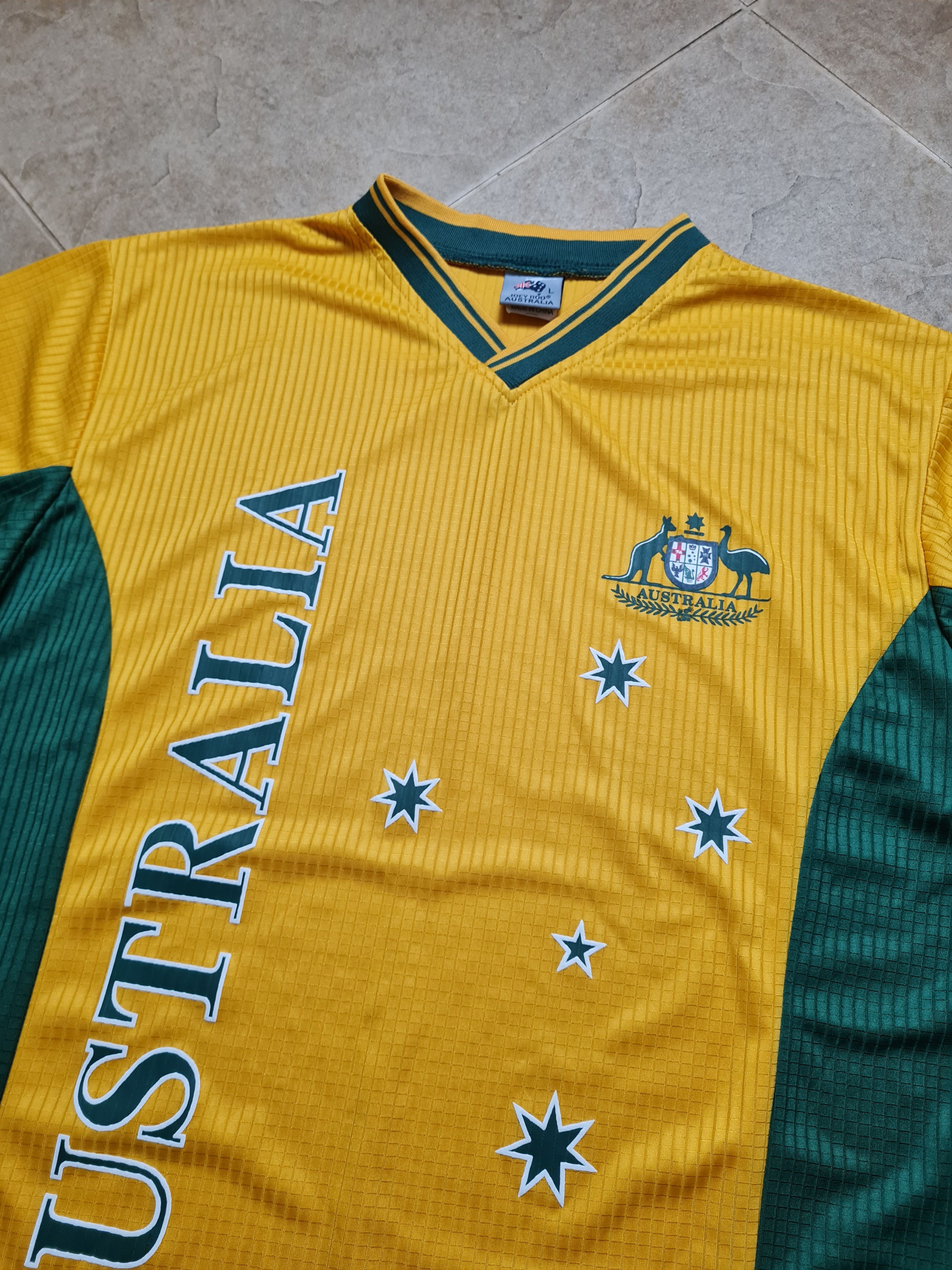 Other Jersey Australia National Football Mens Soccer Team Size L Size US L / EU 52-54 / 3 - 12 Thumbnail