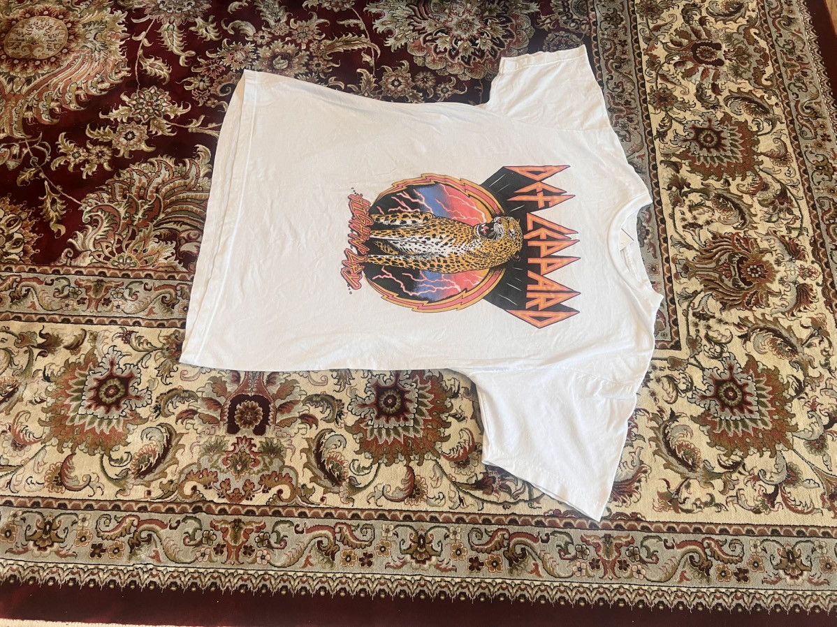 Other Def Leppard High N Dry T-Shirt Men's Sz Large Tee Shirt Size US L / EU 52-54 / 3 - 4 Thumbnail