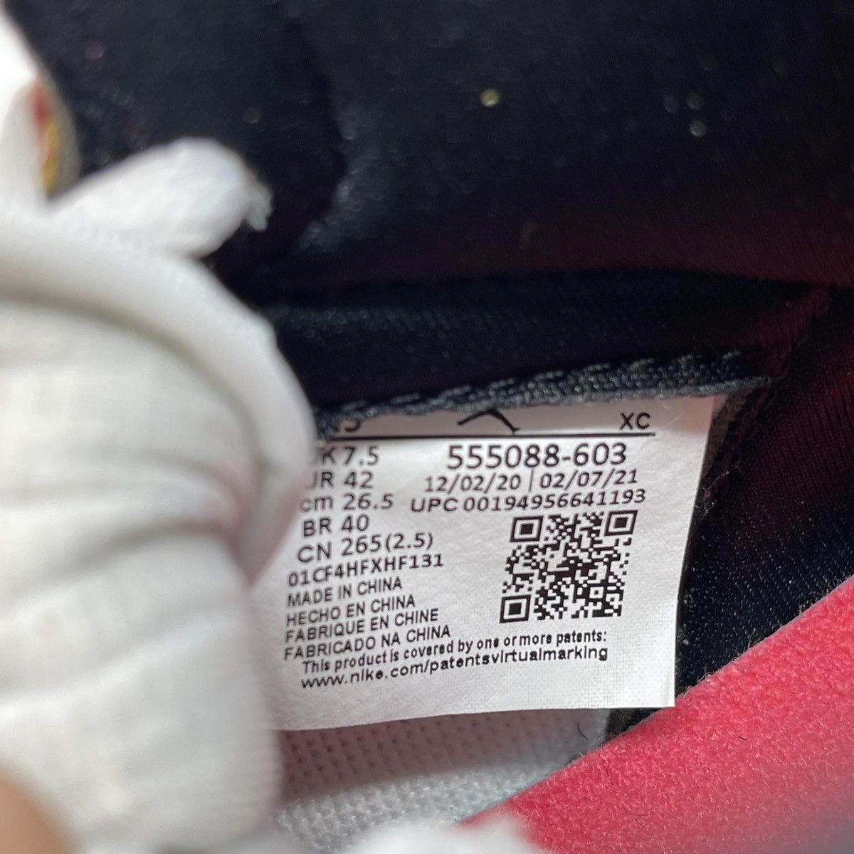 Jordan Brand Air Jordan 1 high light fusion red Size US 8.5 / EU 41-42 - 8 Thumbnail