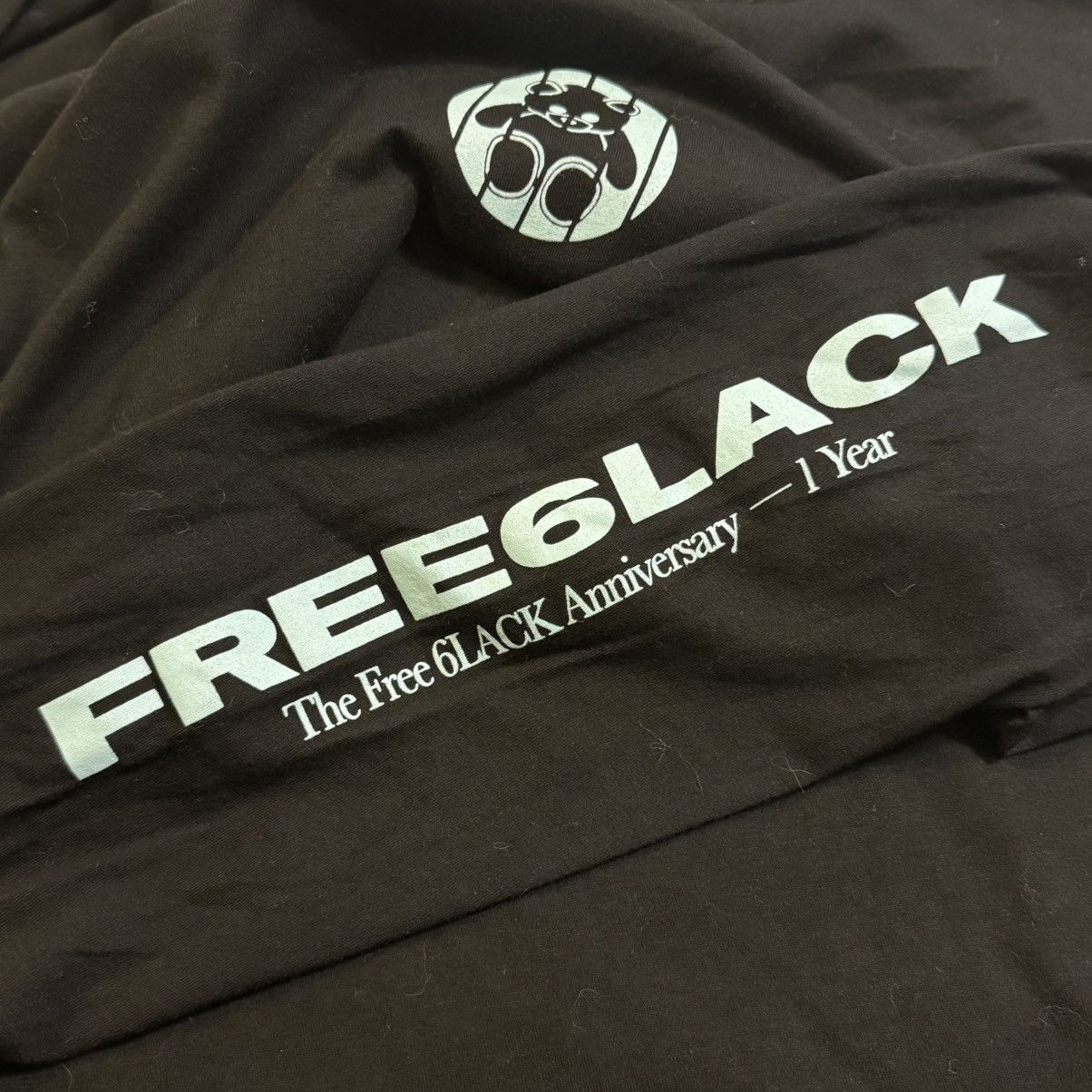 Band Tees × Rap Tees Free 6lack 1 Year Anniversary Long Sleeve Shirt Size US L / EU 52-54 / 3 - 3 Thumbnail