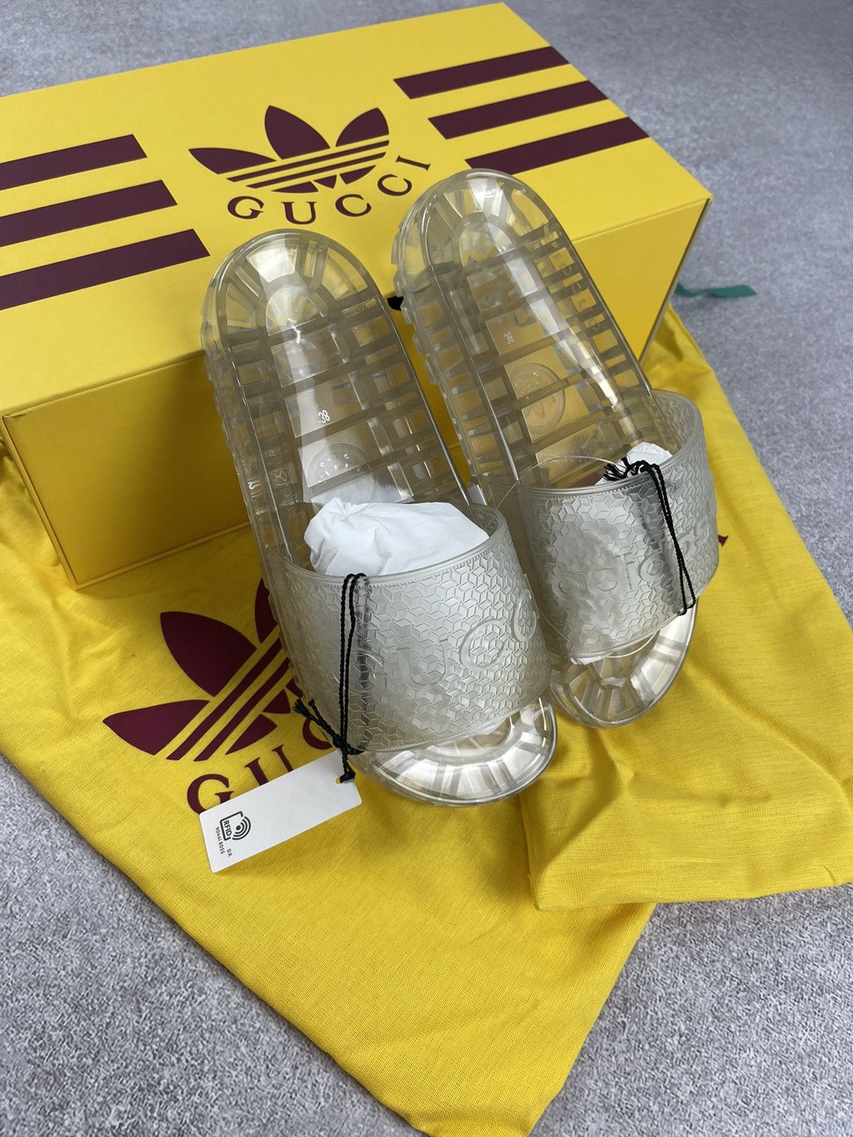 Adidas × Gucci Adidas x Gucci Rubber Slide Sandals Clear Size 39 Size US 7 / IT 37 - 2 Thumbnail