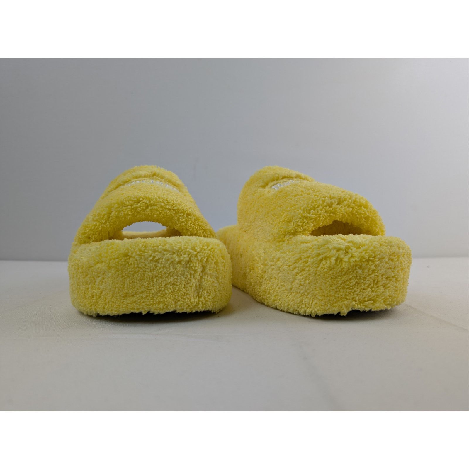 Balenciaga o1rshd1 Furry Platform Slides Slippers in Yellow/White/Red Size US 9 / IT 39 - 5 Thumbnail